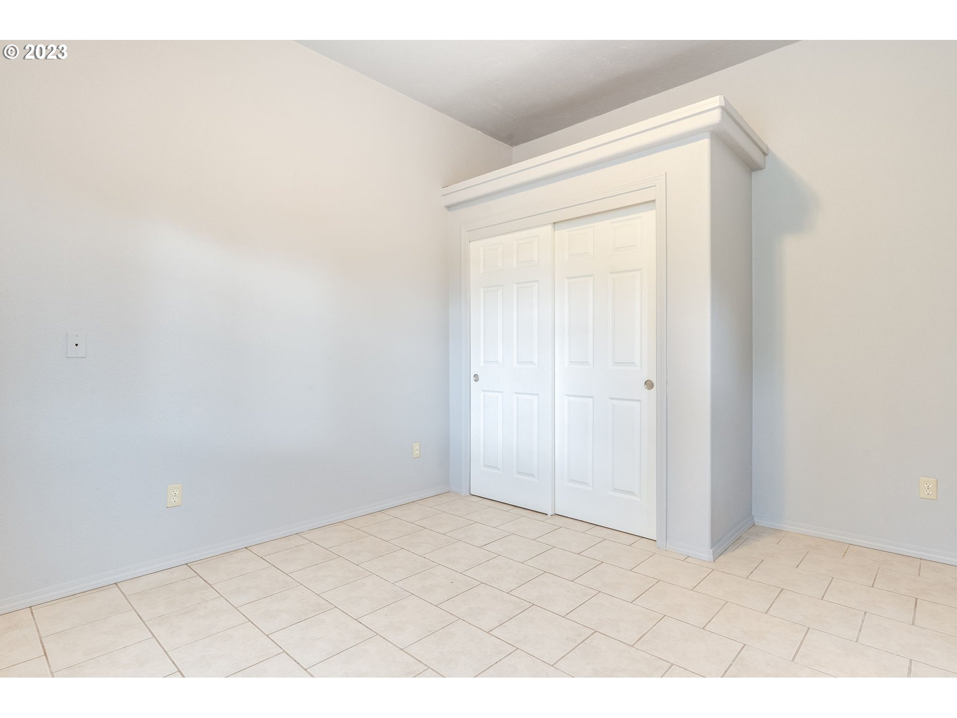 2825 COLUMBIA BLVD, St. Helens