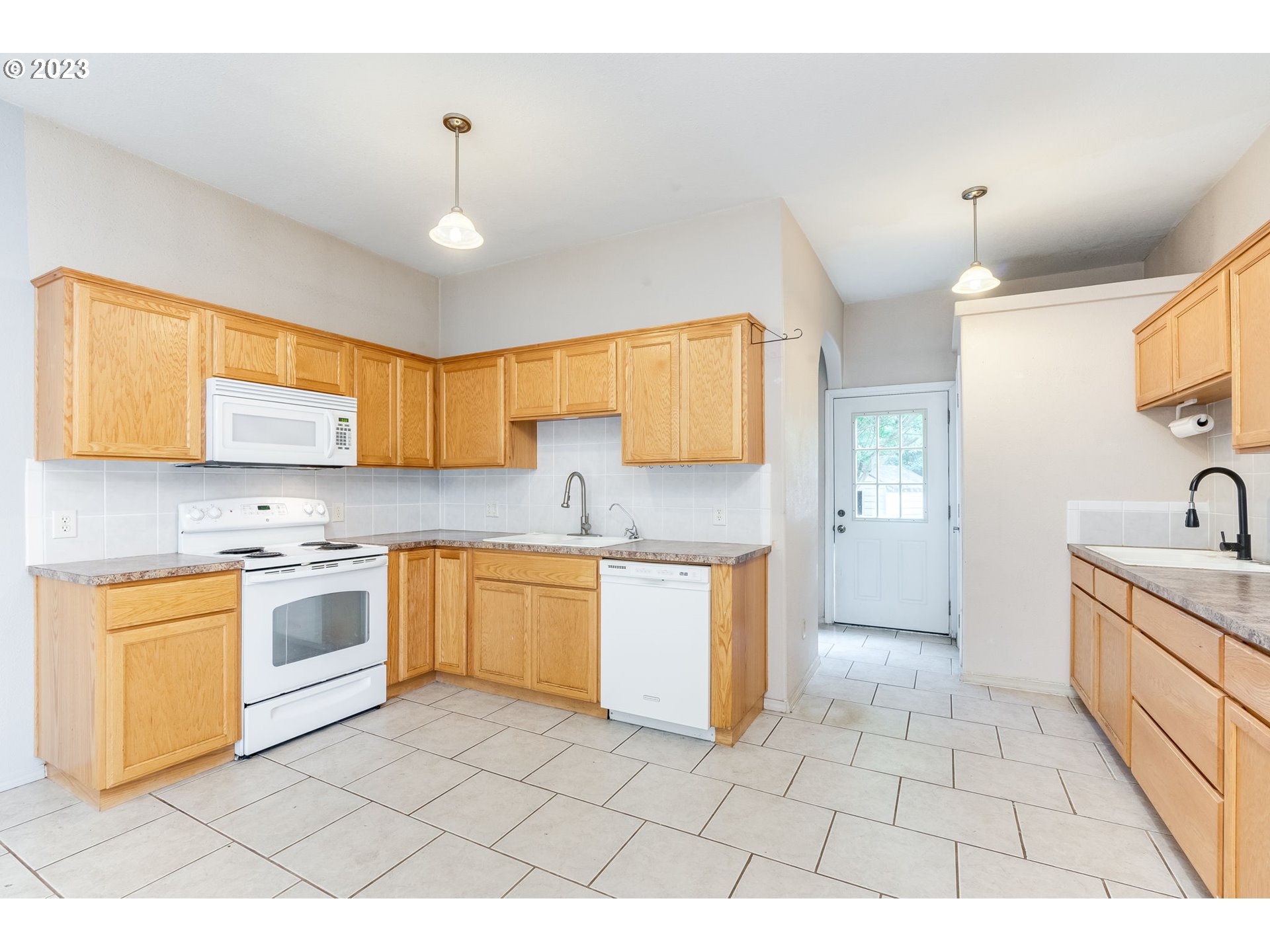 2825 COLUMBIA BLVD, St. Helens