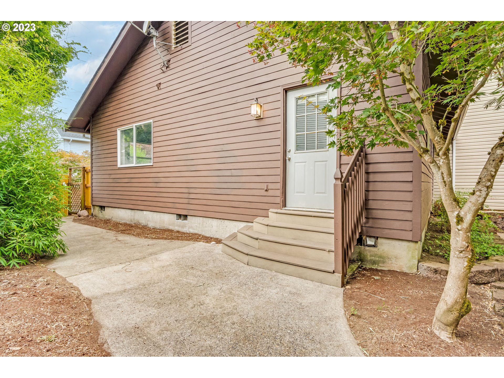 2825 COLUMBIA BLVD, St. Helens