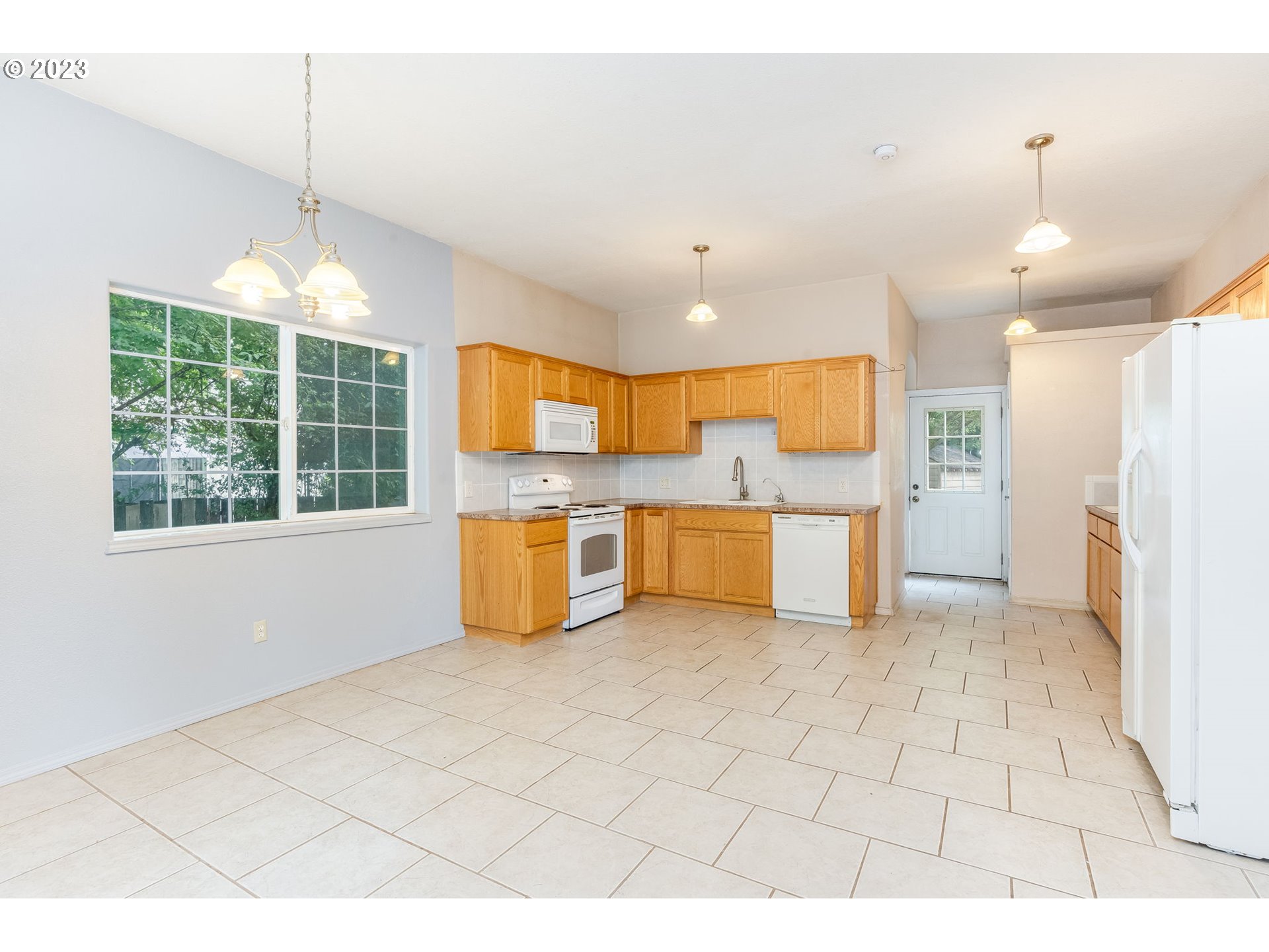 2825 COLUMBIA BLVD, St. Helens