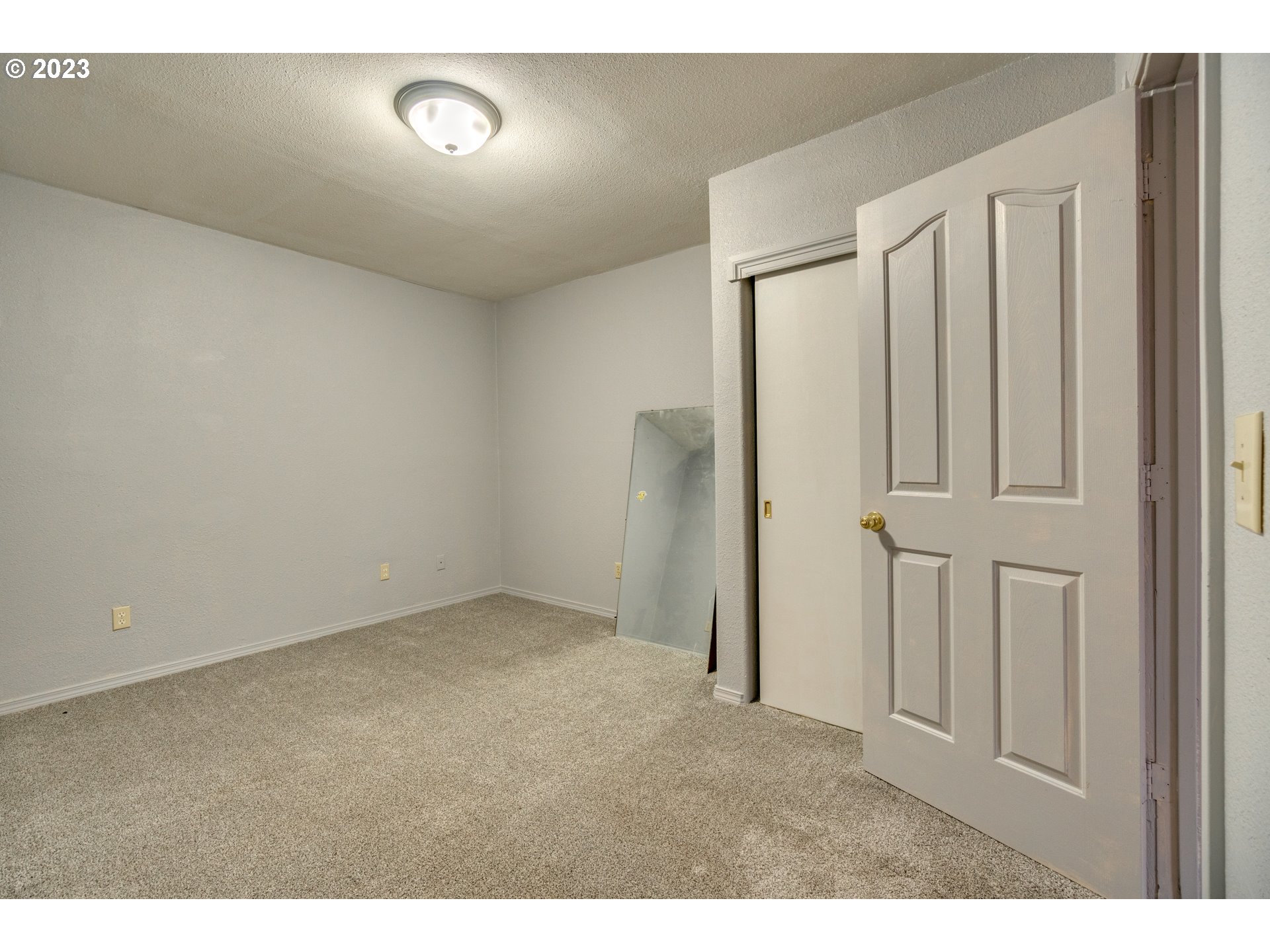 2825 COLUMBIA BLVD, St. Helens