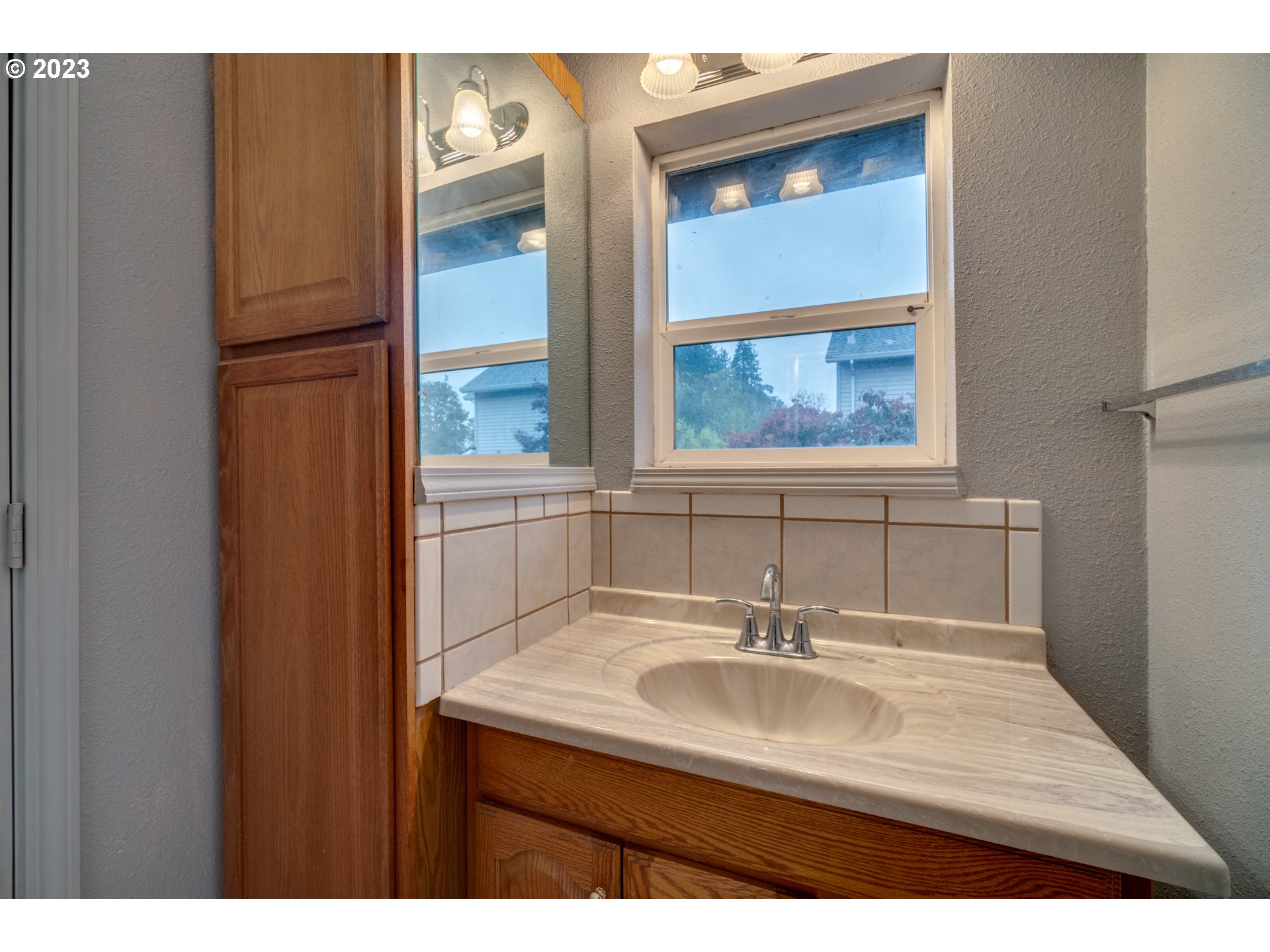 2825 COLUMBIA BLVD, St. Helens