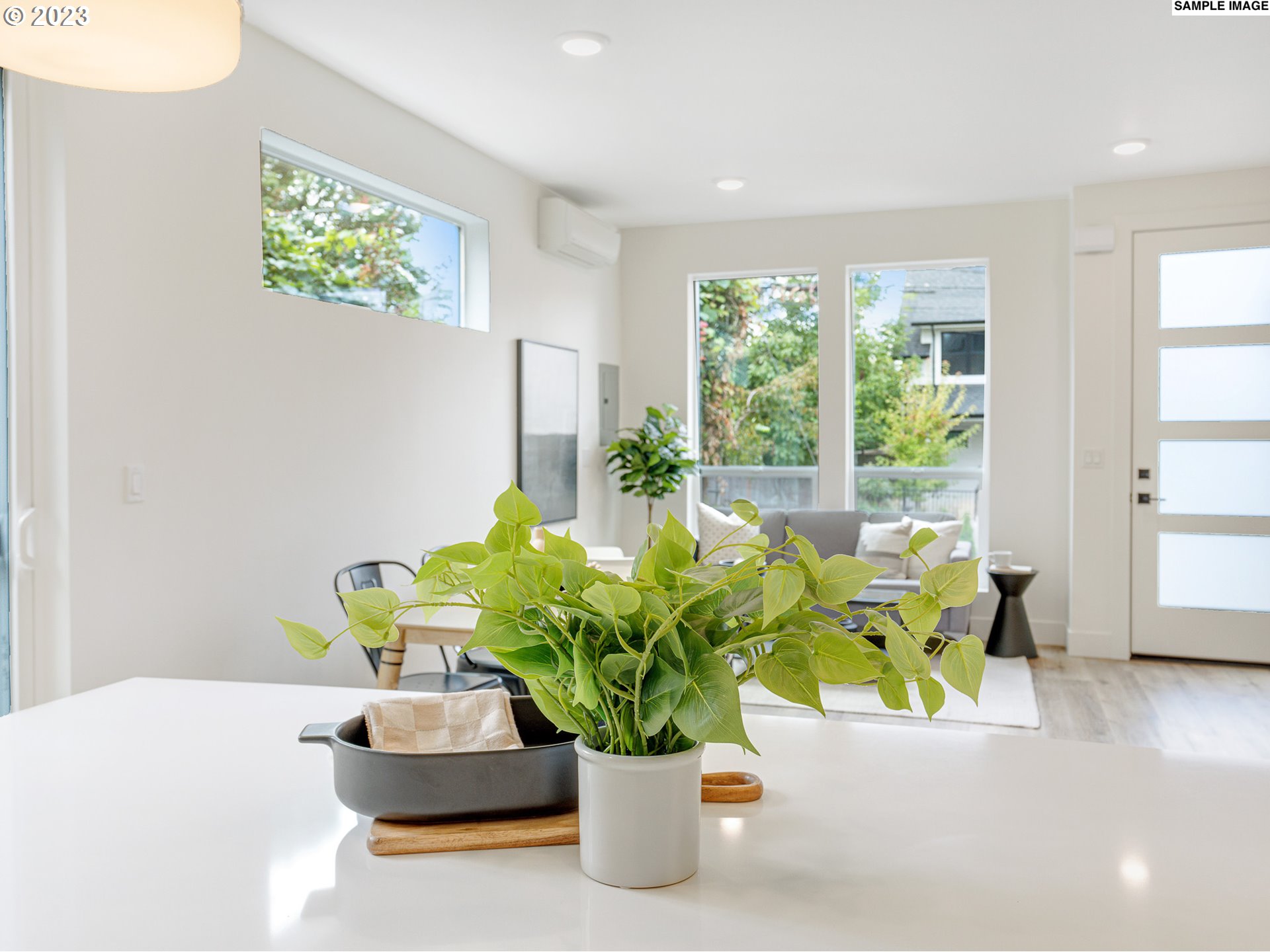 4136 NE Rodney AVE 4