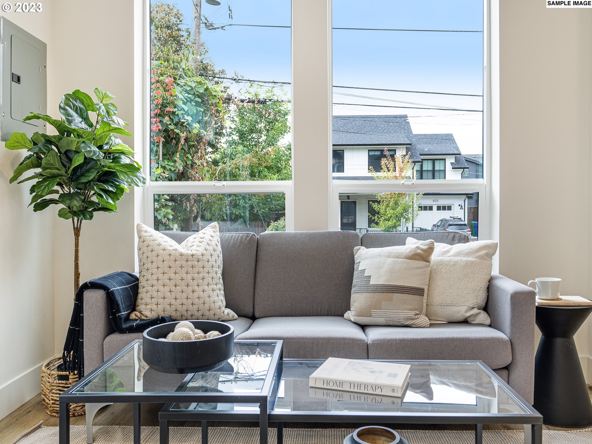 4136 NE Rodney AVE 4