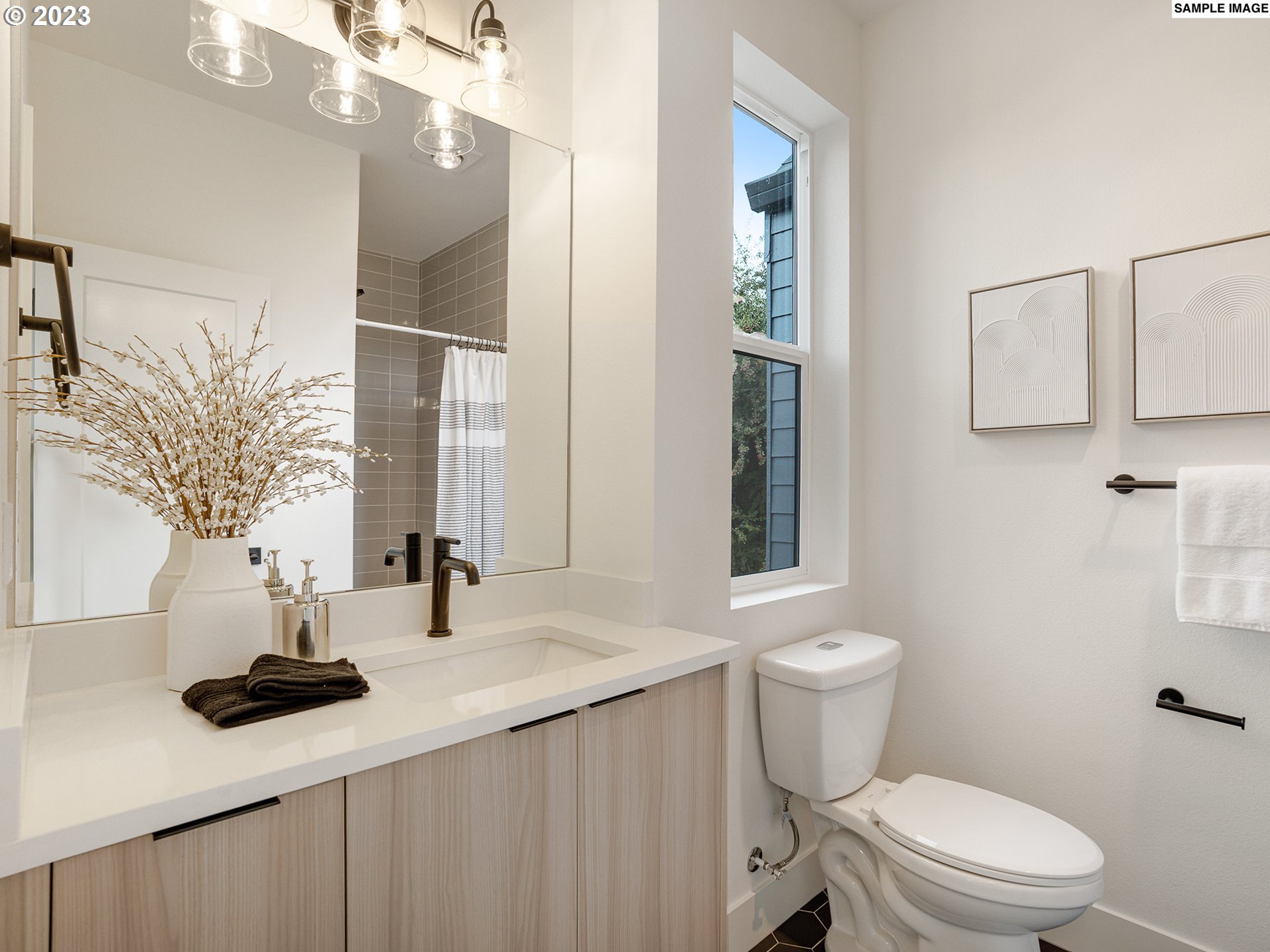 4136 NE Rodney AVE 4