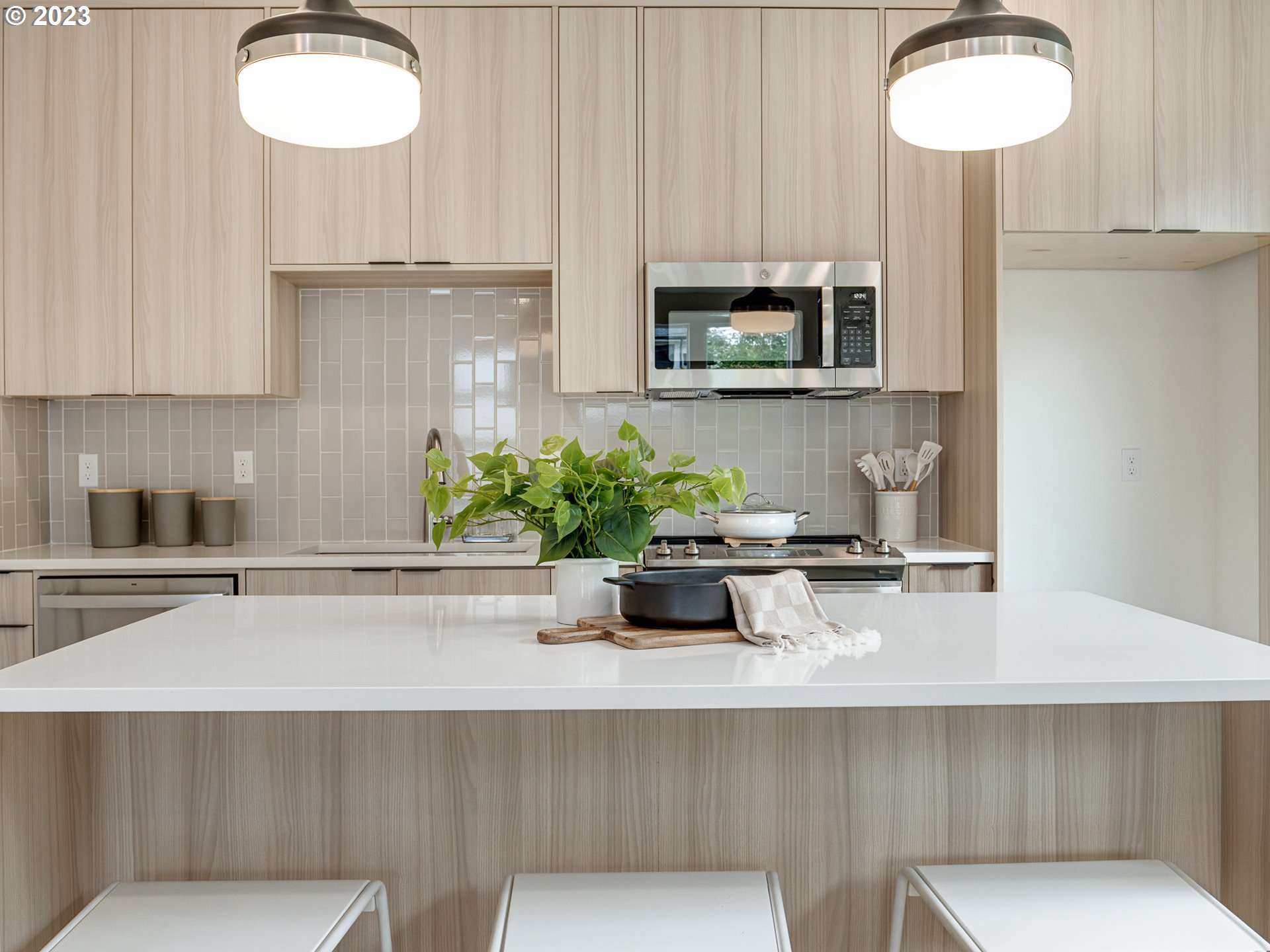 4130 NE Rodney AVE 1