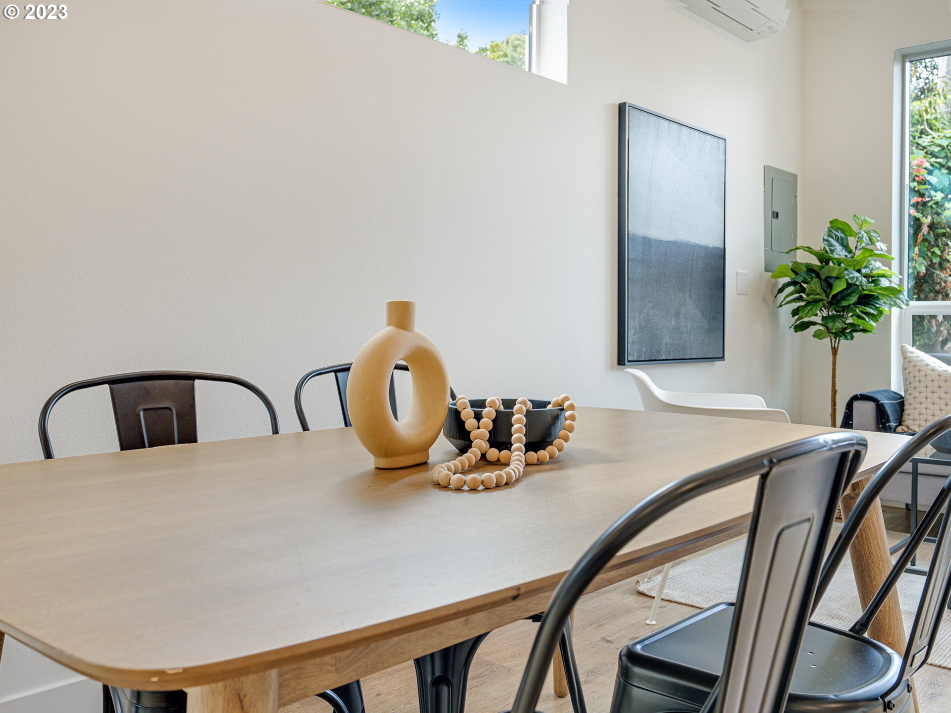 4130 NE Rodney AVE 1