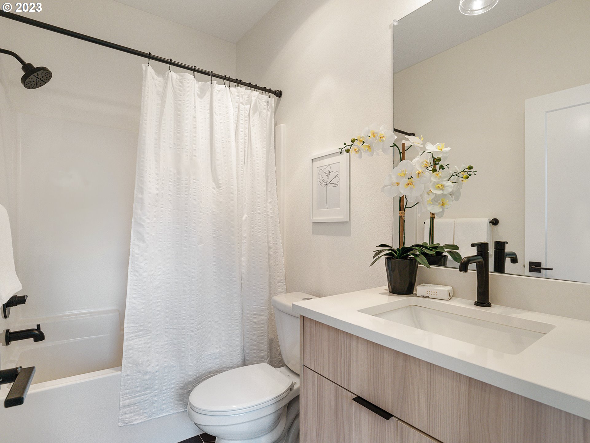 4130 NE Rodney AVE 1