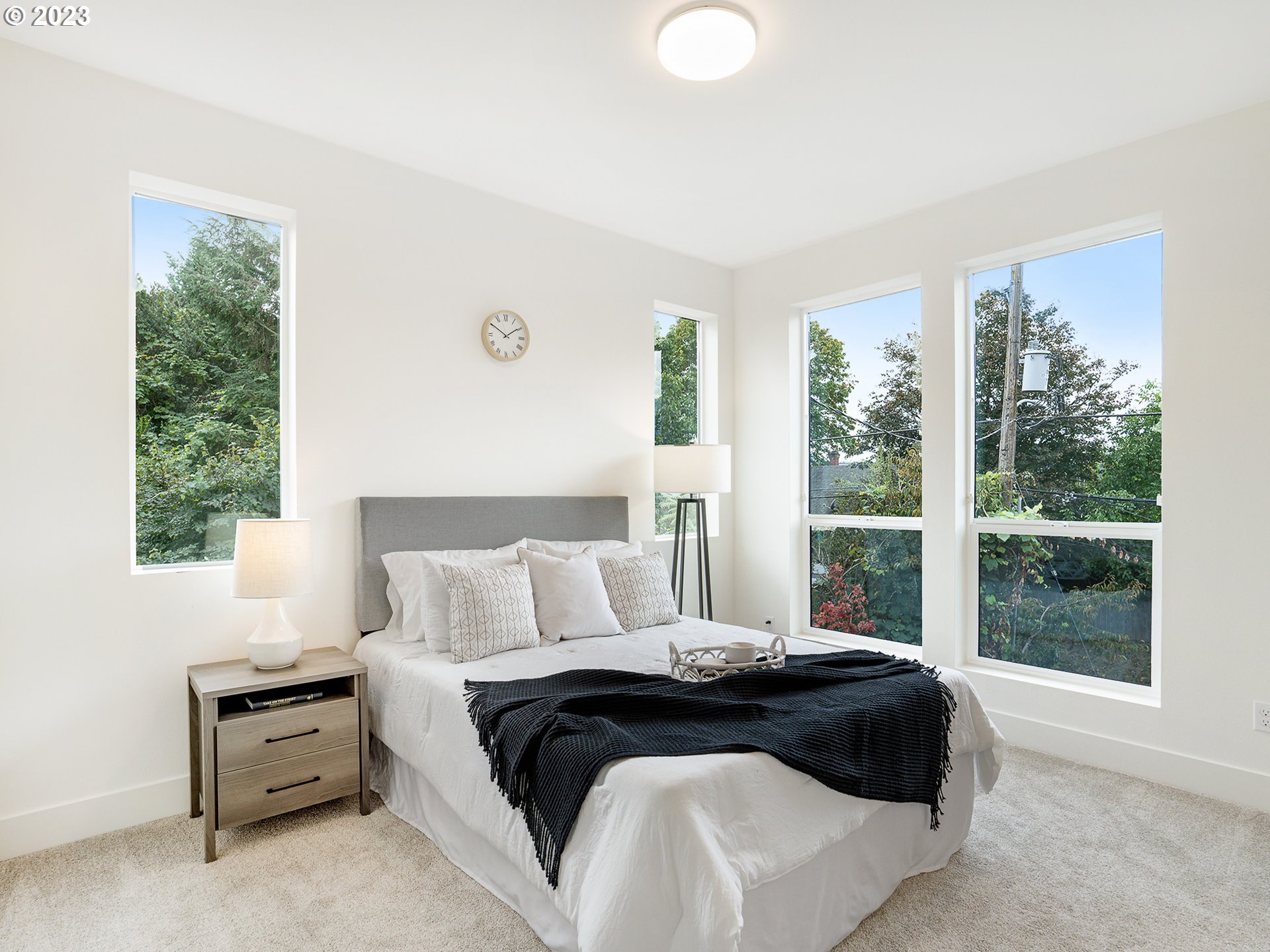 4130 NE Rodney AVE 1