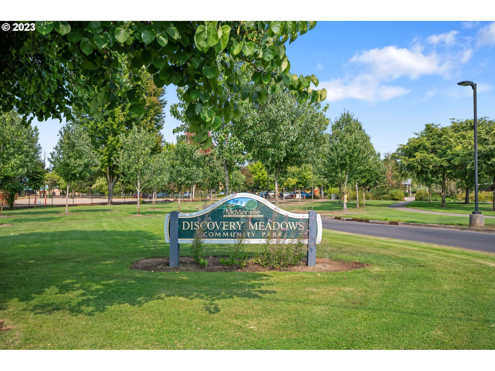 1611 SW Emily DR, McMinnville