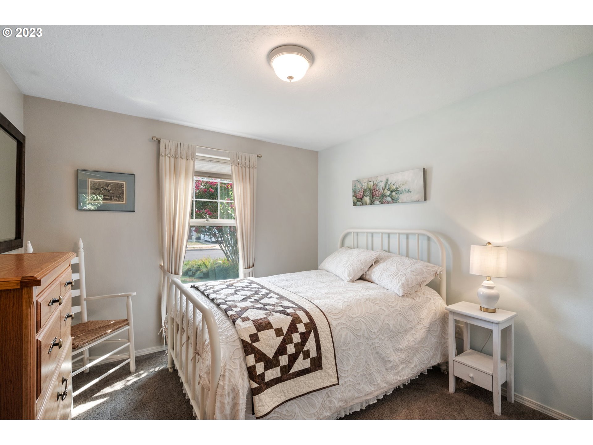 1611 SW Emily DR, McMinnville