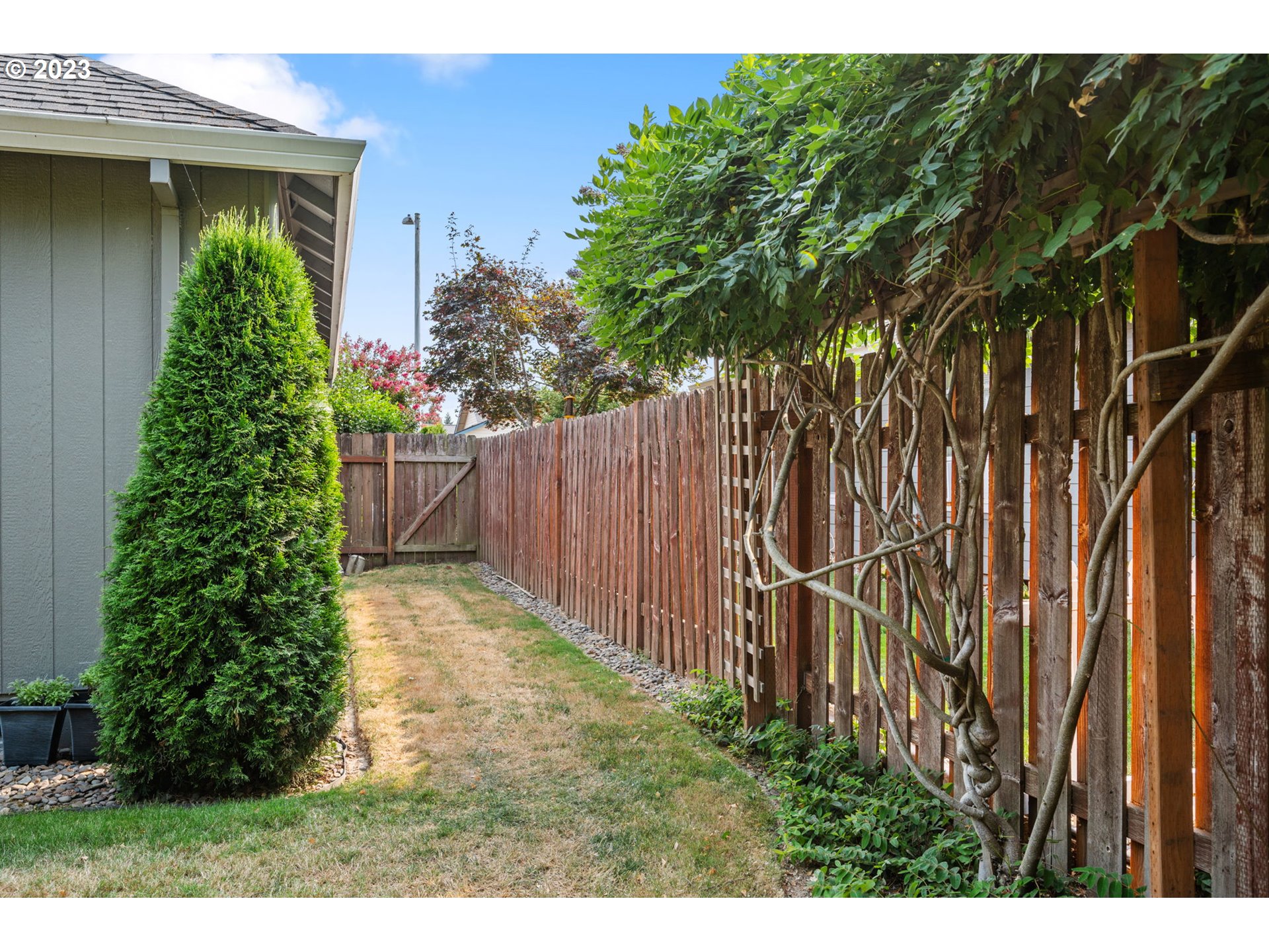 1611 SW Emily DR, McMinnville