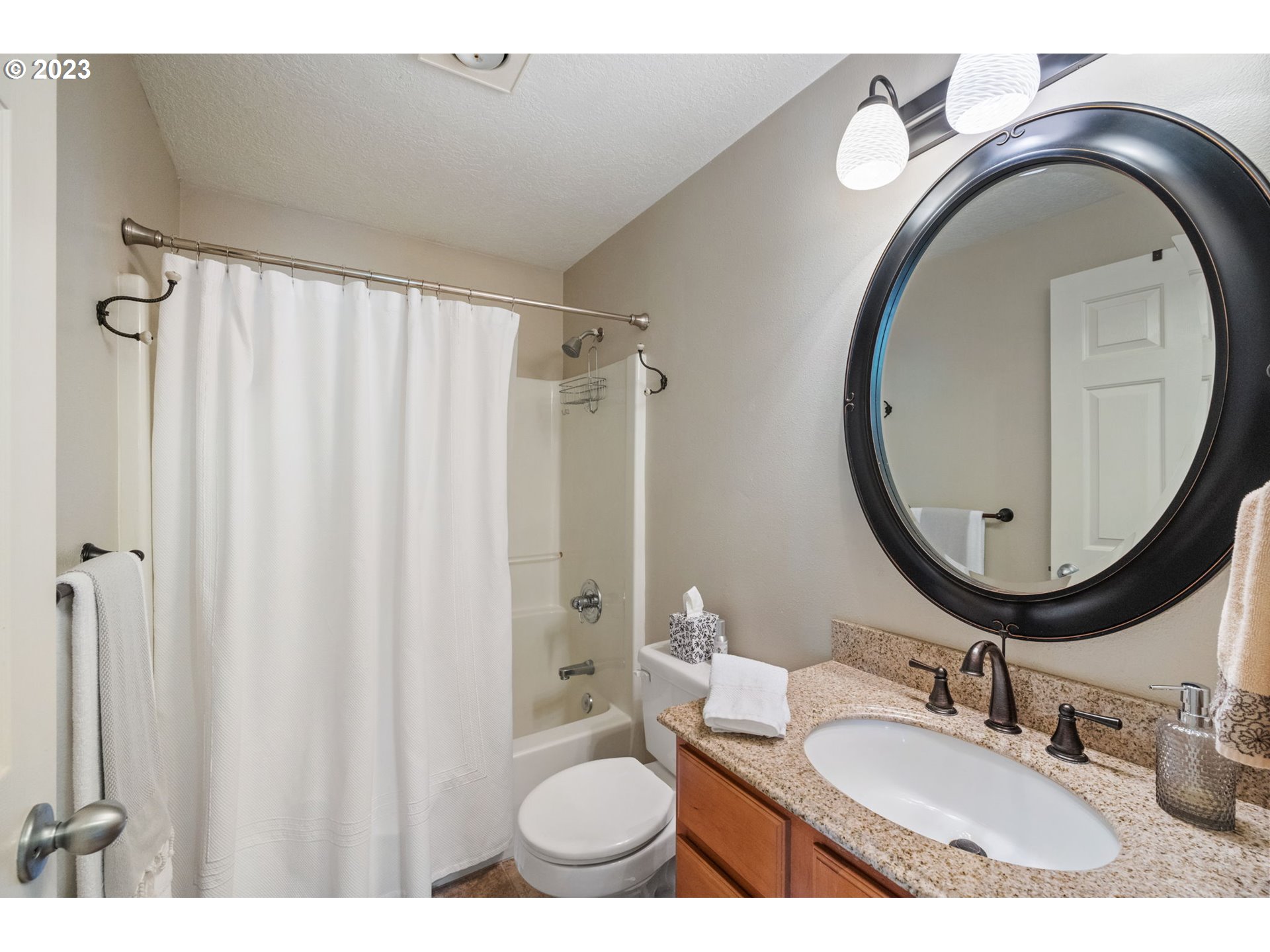 1611 SW Emily DR, McMinnville