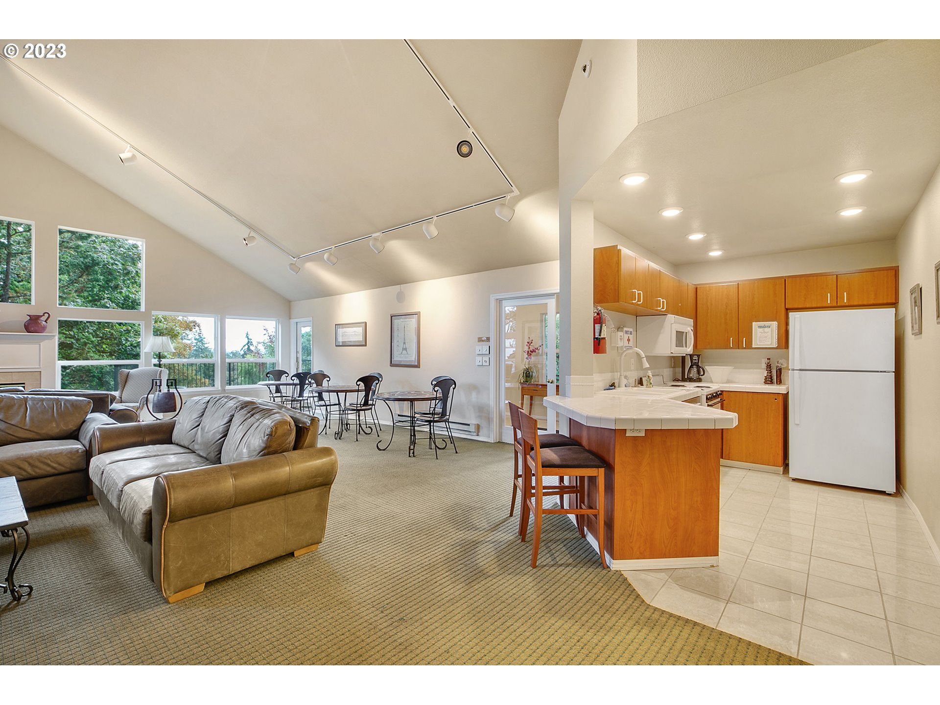 20070 LARKSPUR LN 63