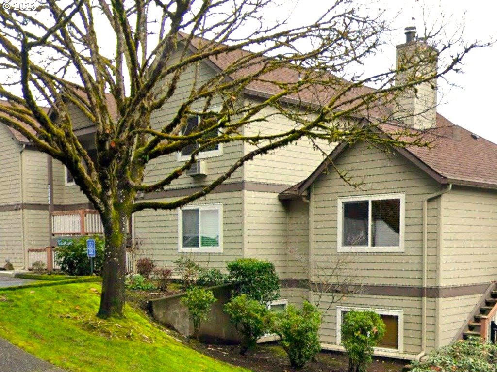 20090 LARKSPUR LN 46