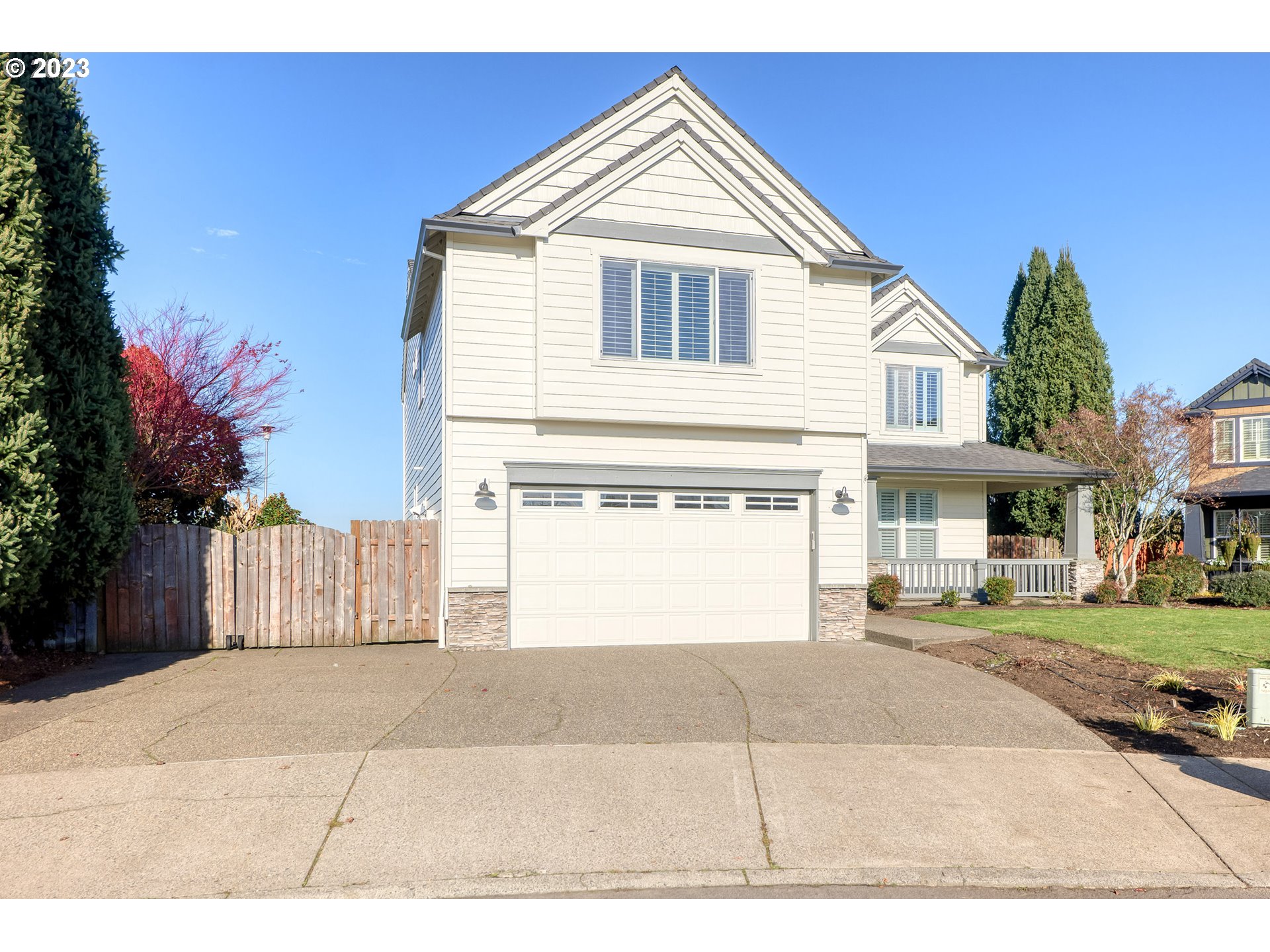 384 SE 13TH PL