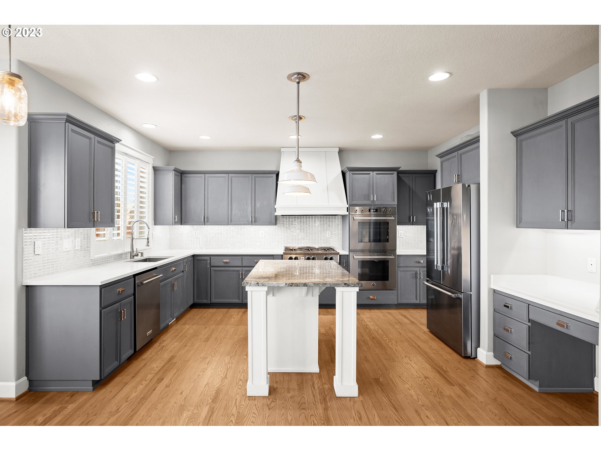 384 SE 13TH PL