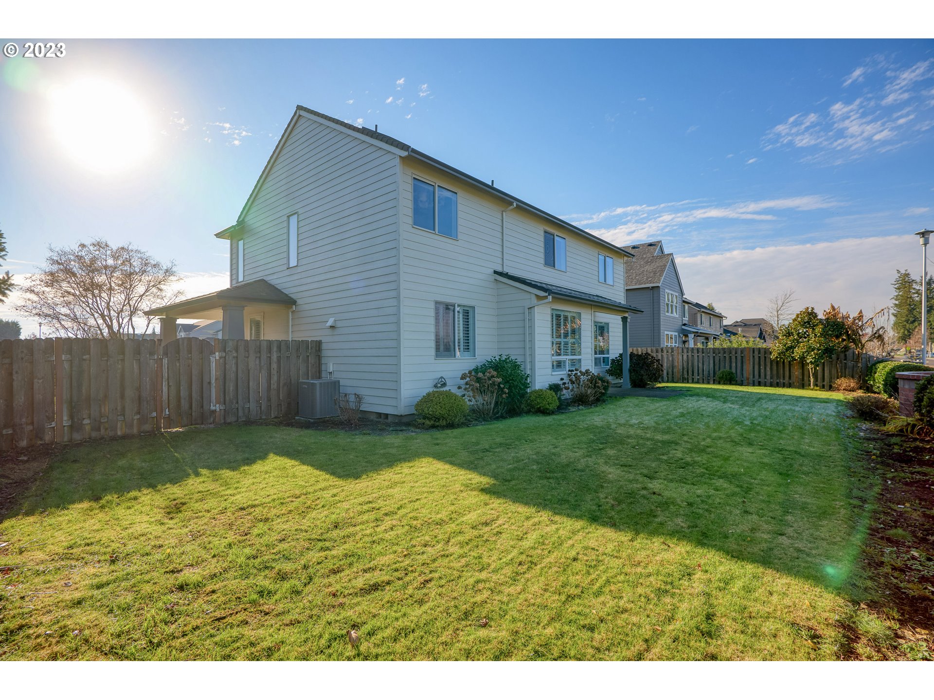 384 SE 13TH PL