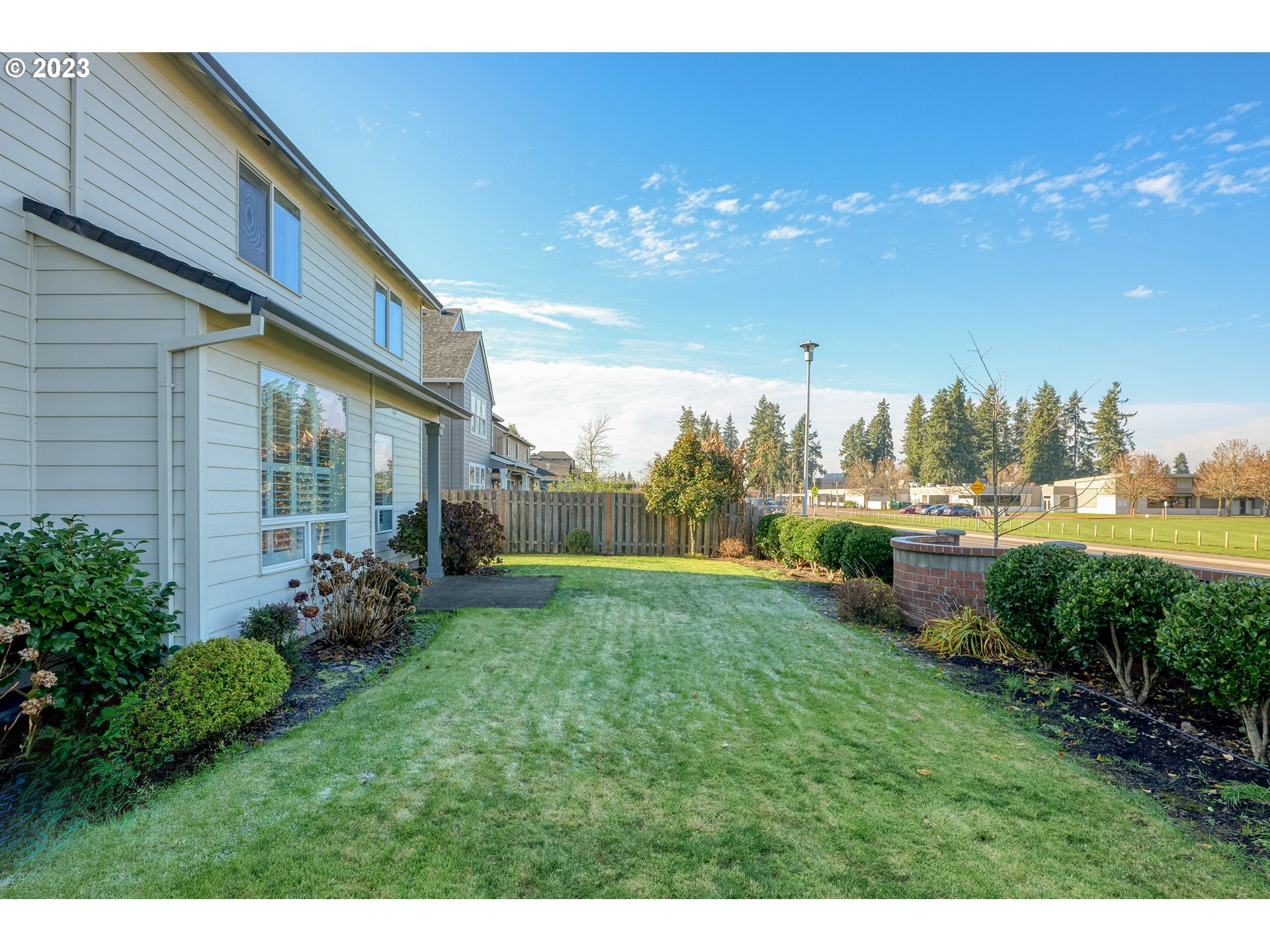 384 SE 13TH PL