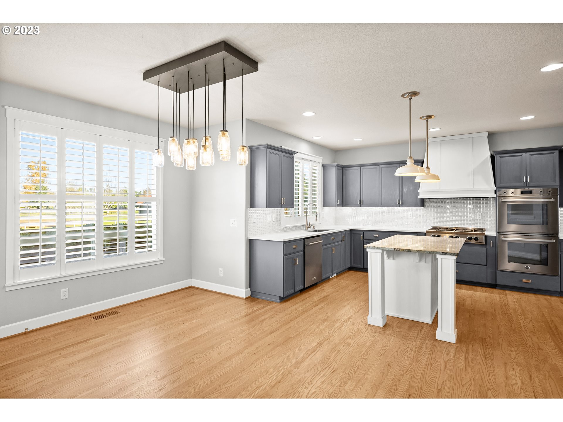 384 SE 13TH PL