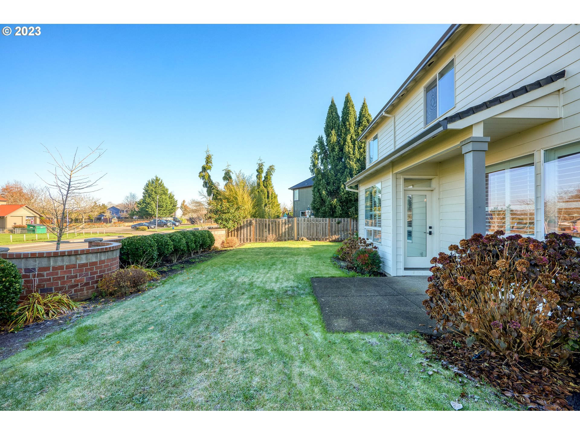 384 SE 13TH PL