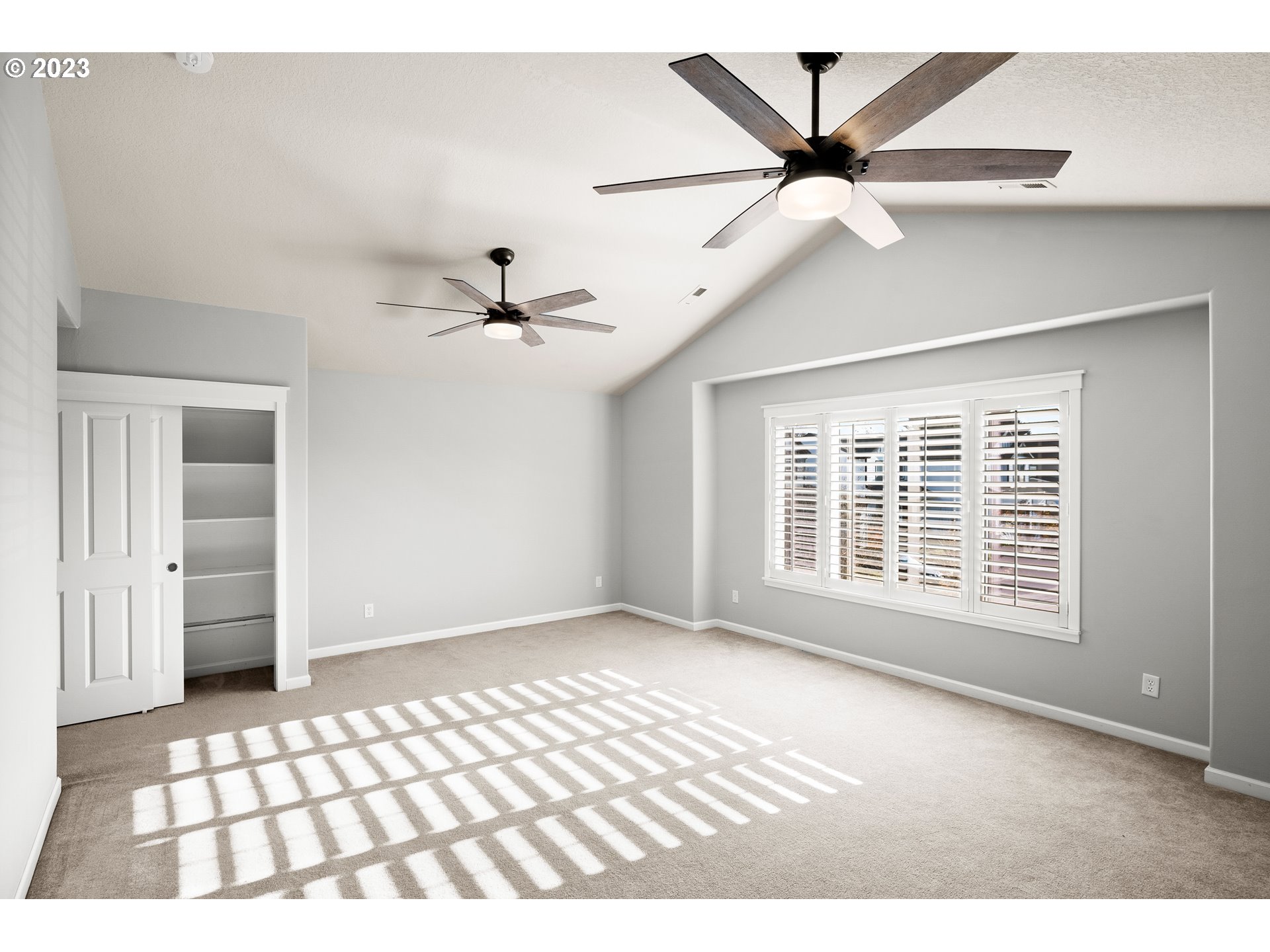 384 SE 13TH PL