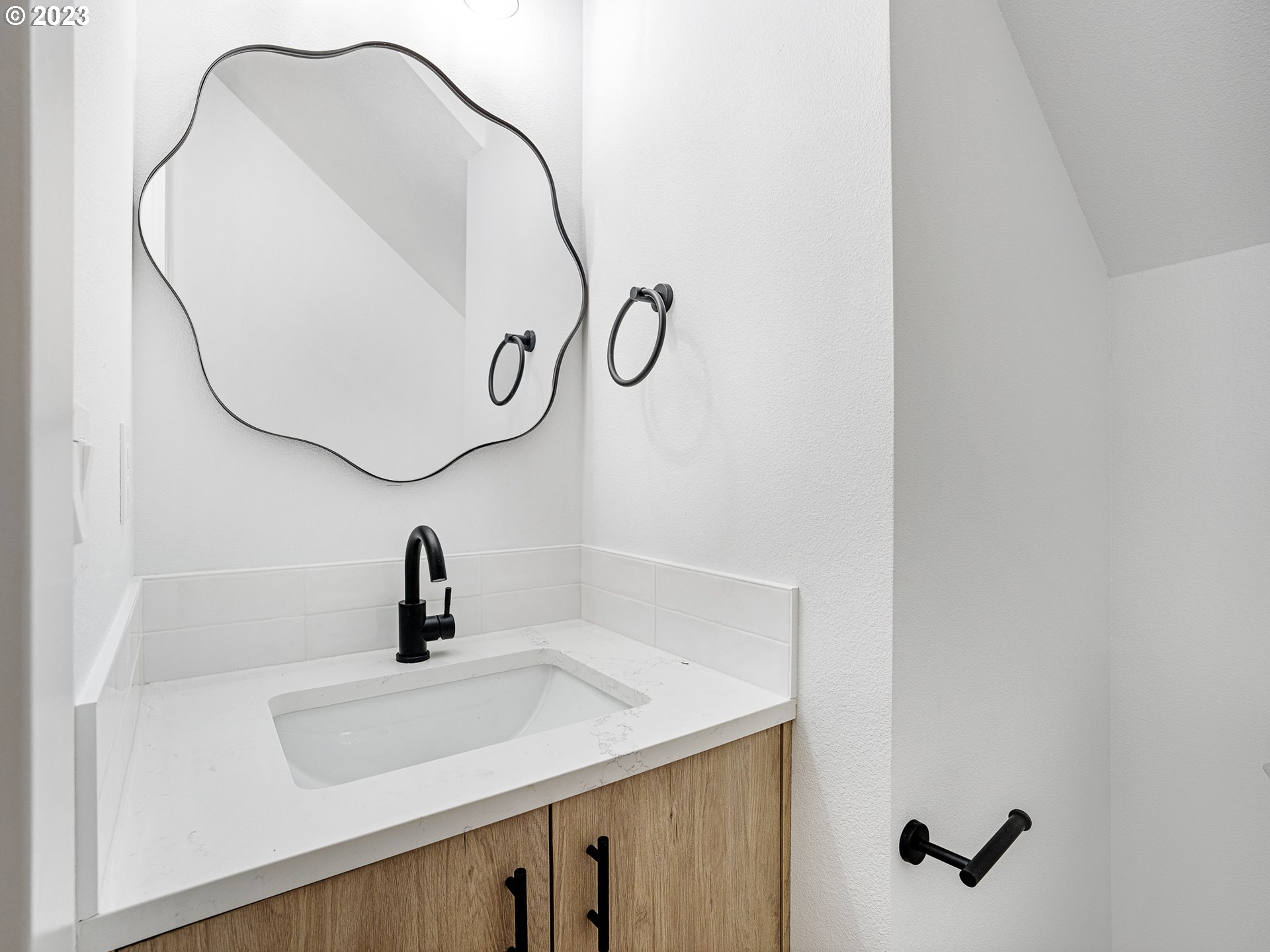 8689 N Burrage AVE 2