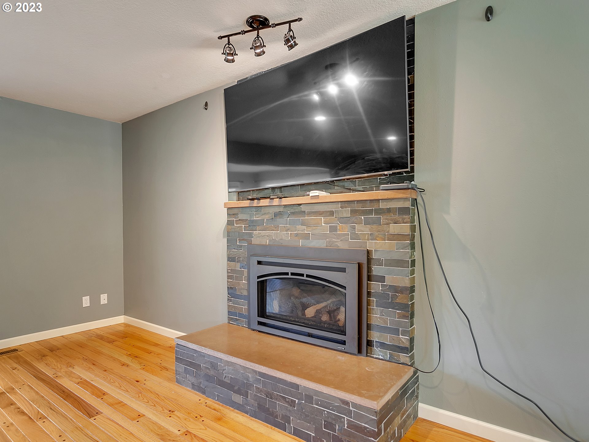 10615 SE LEXINGTON ST