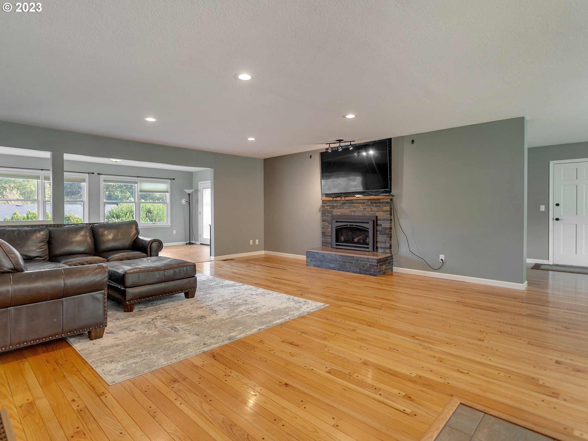 10615 SE LEXINGTON ST