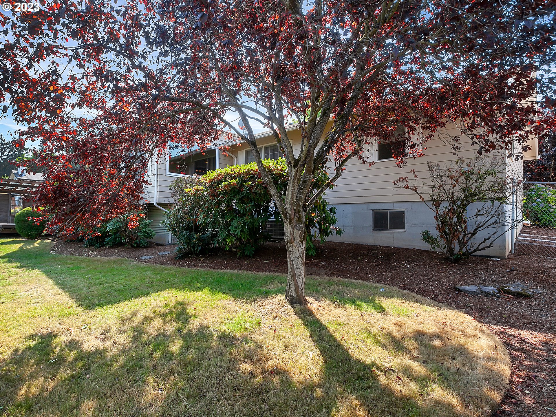 10615 SE LEXINGTON ST