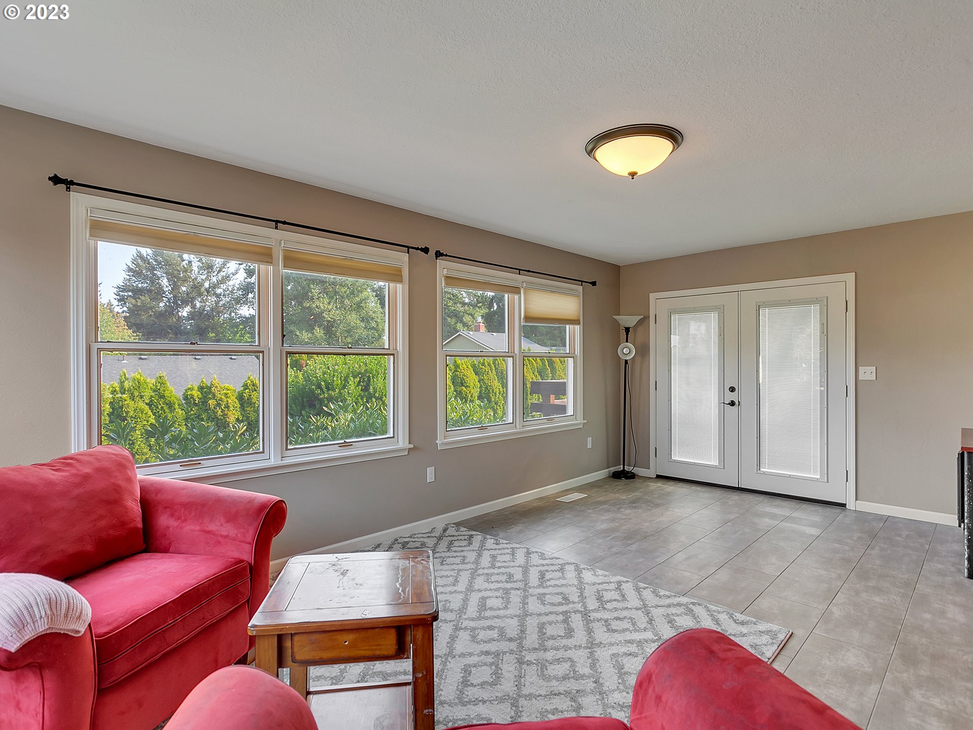 10615 SE LEXINGTON ST