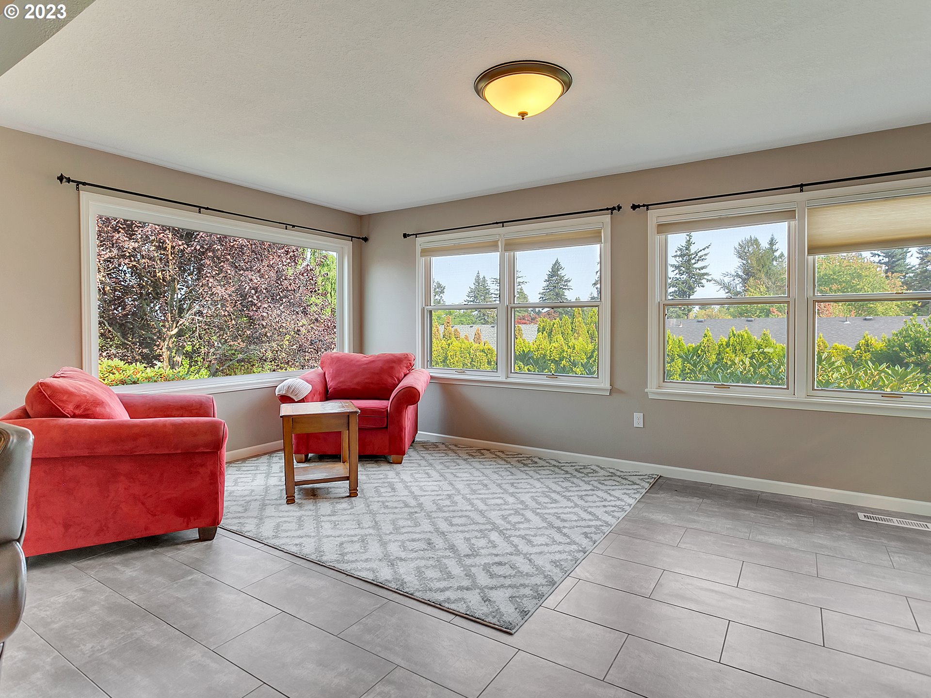 10615 SE LEXINGTON ST