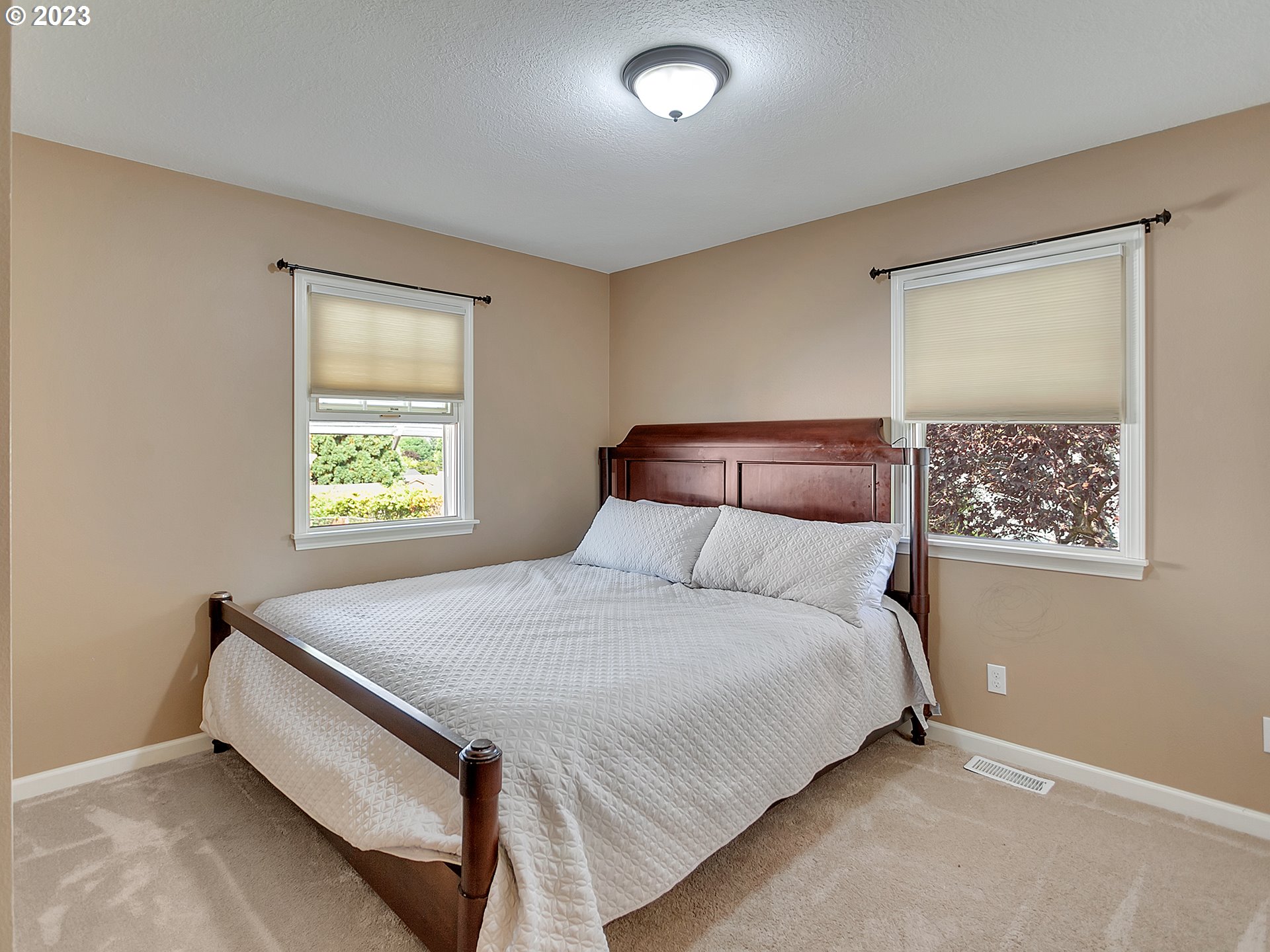 10615 SE LEXINGTON ST