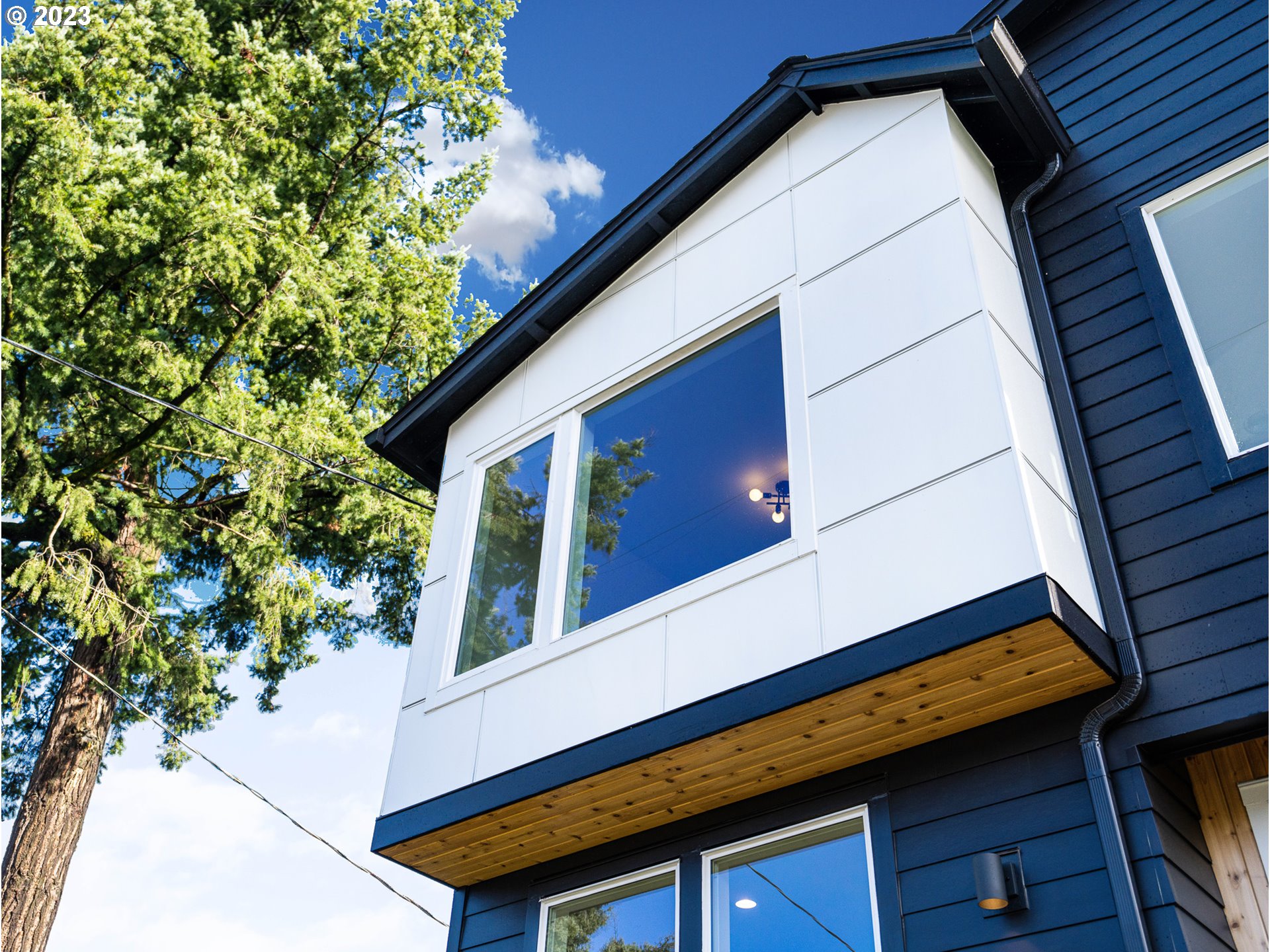 6830 N Montana AVE 3