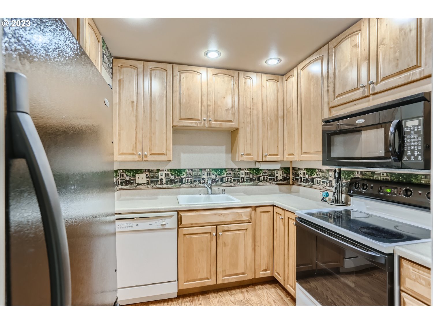 16718 SW GLENEAGLE DR 64H
