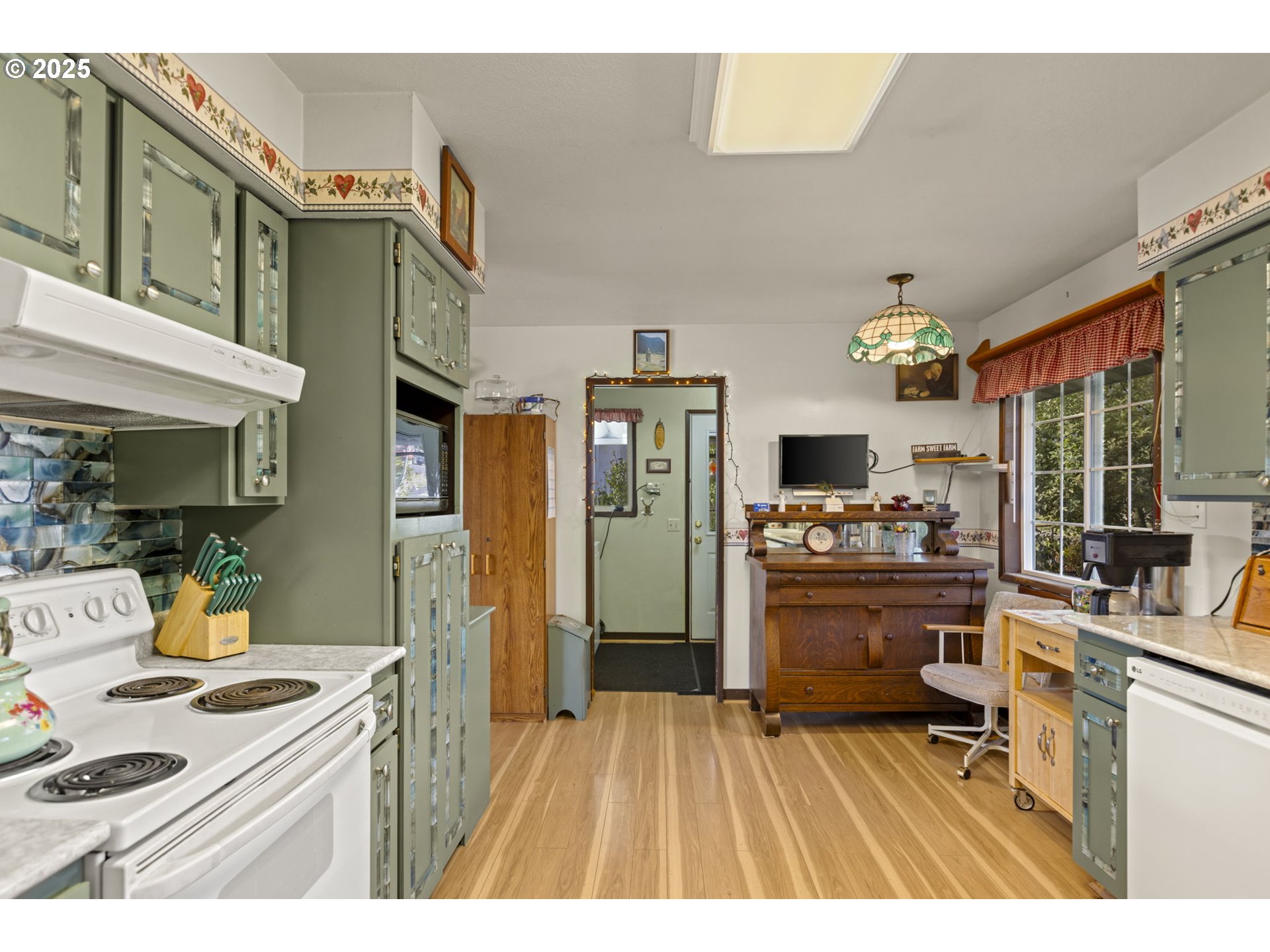 505 SW TICHENOR ST, Clatskanie