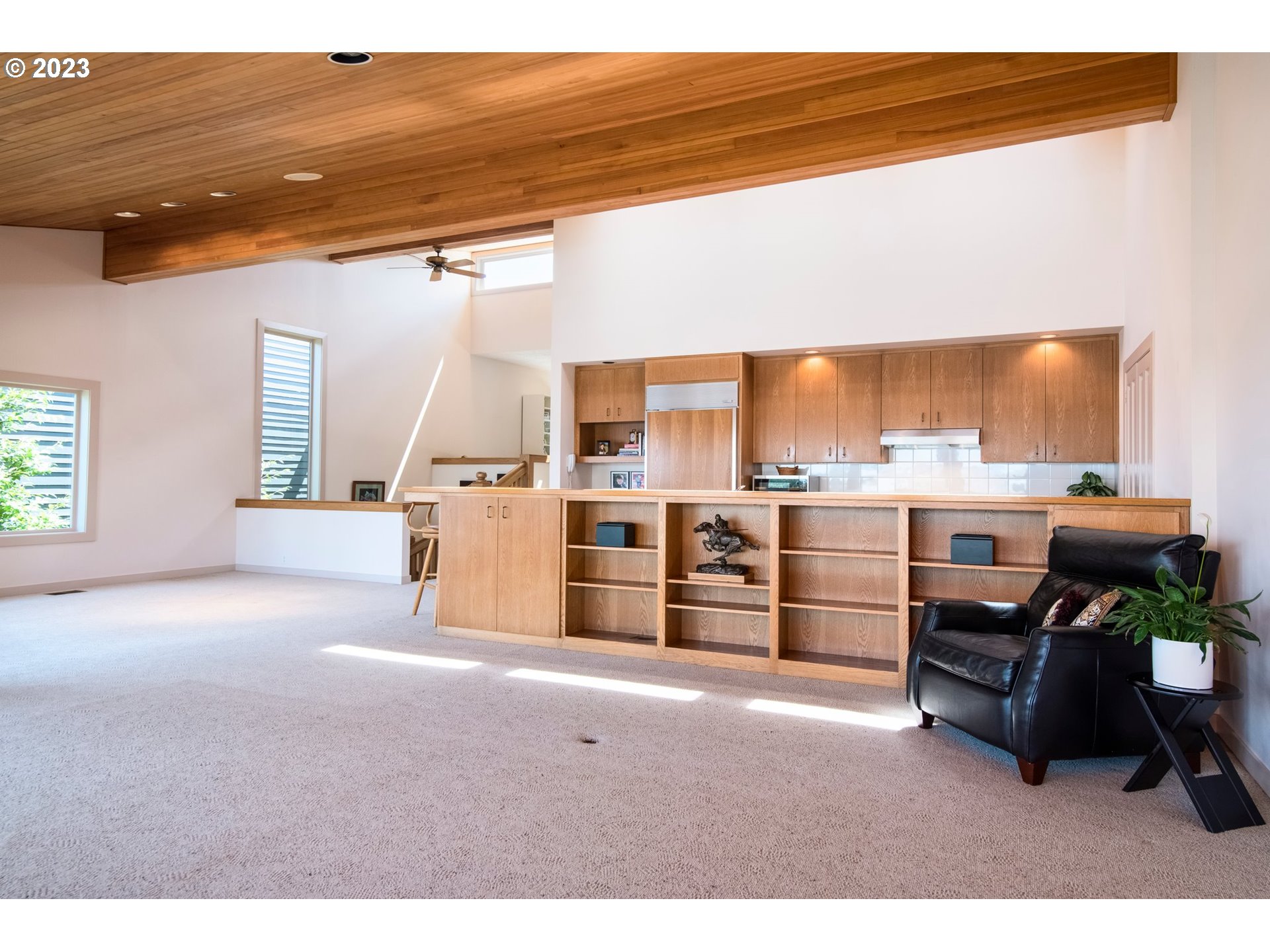 155 N LOTUS BEACH DR