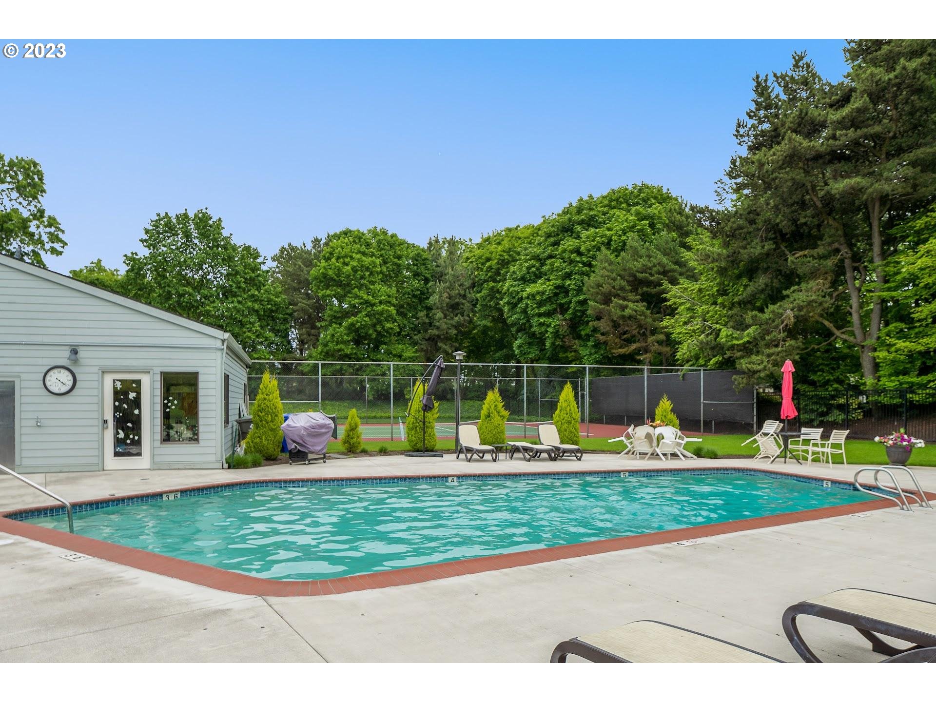 155 N LOTUS BEACH DR