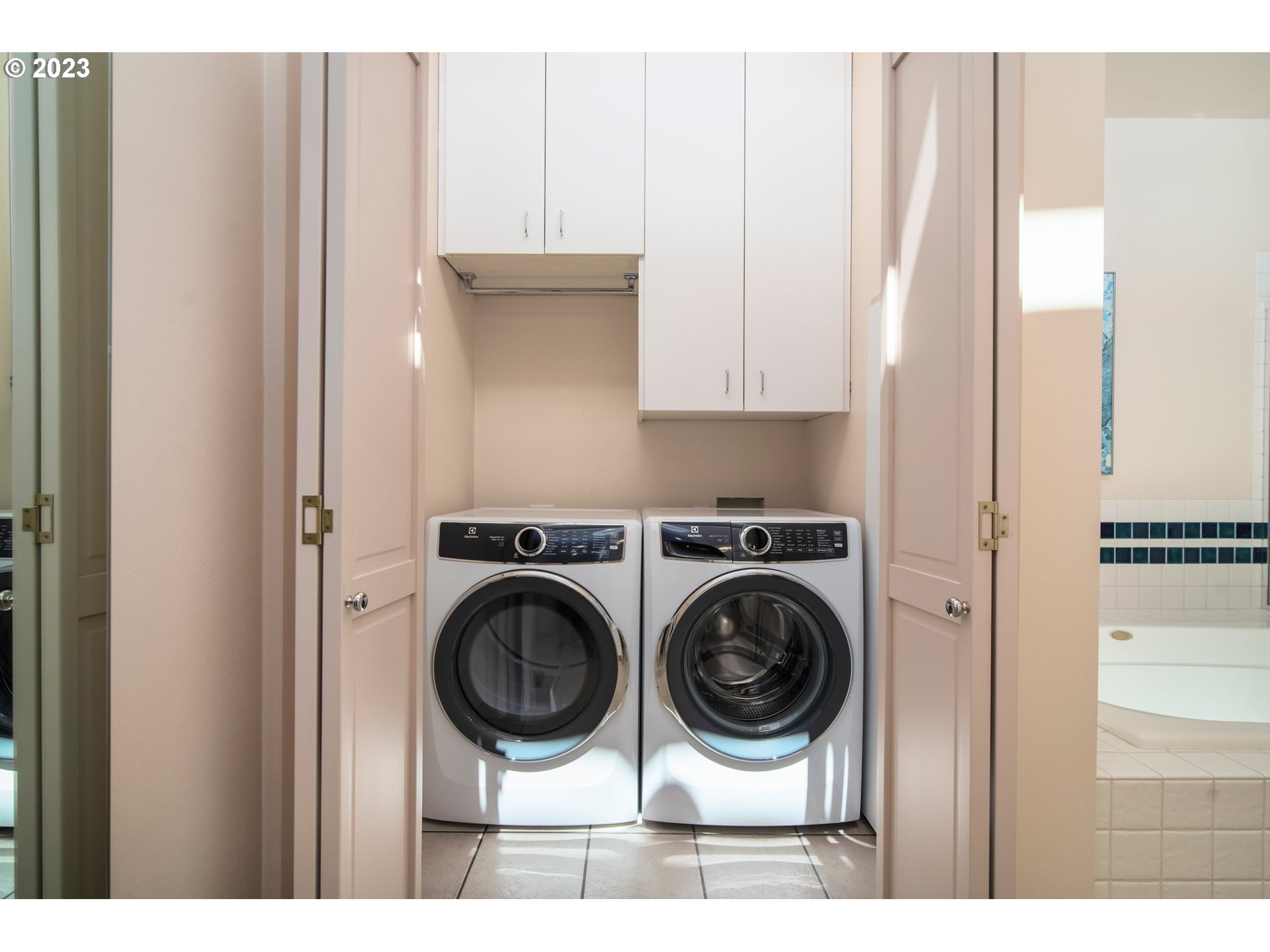 155 N LOTUS BEACH DR