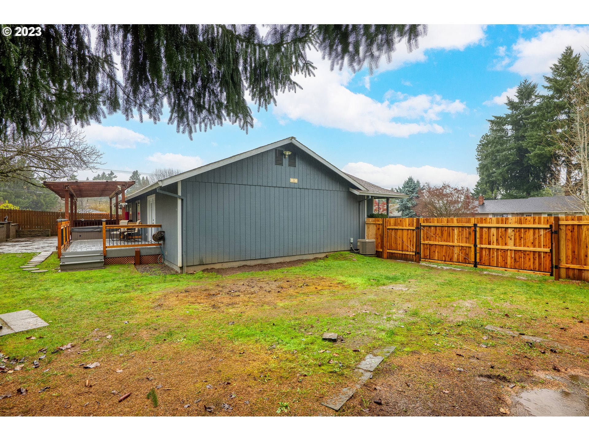 8844 SE CASABLANCA CT