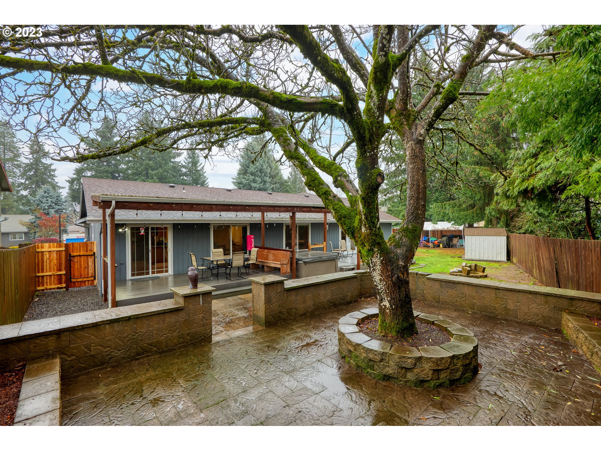 8844 SE CASABLANCA CT