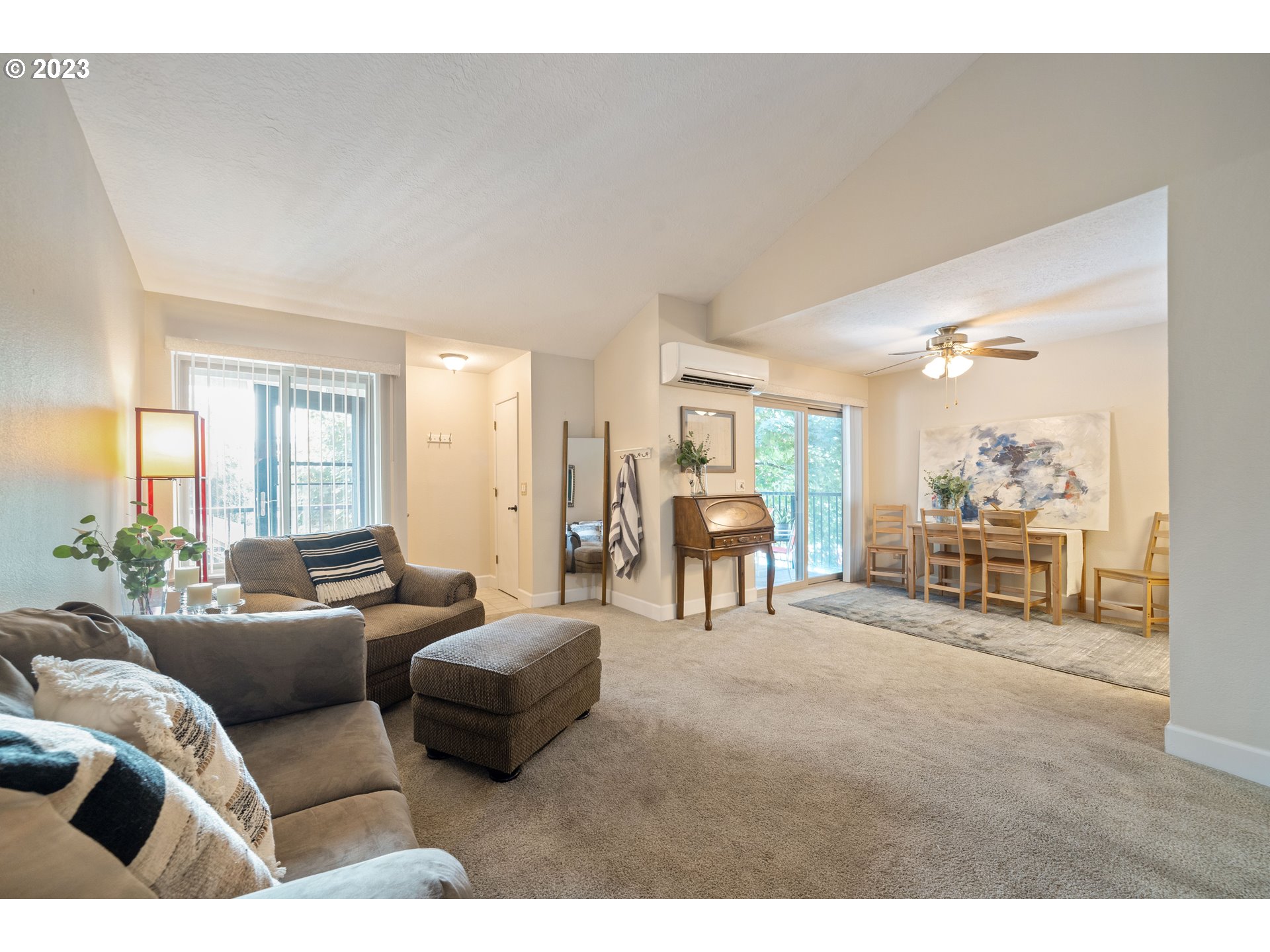 86 KINGSGATE RD I202