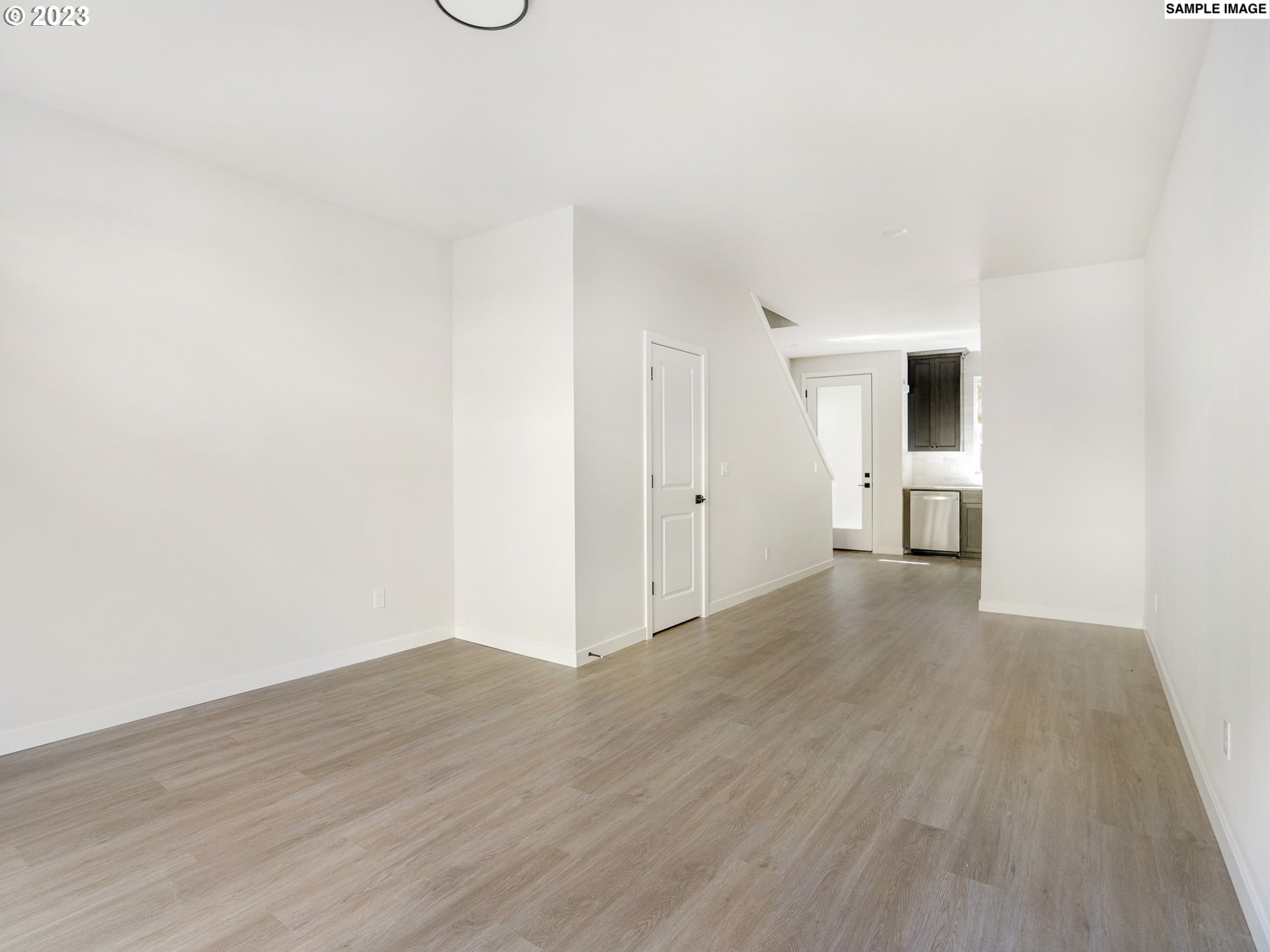 8101 N Syracuse ST 6