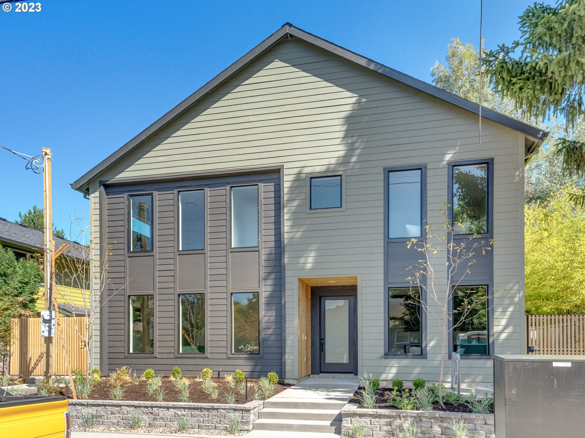 8101 N Syracuse ST 6