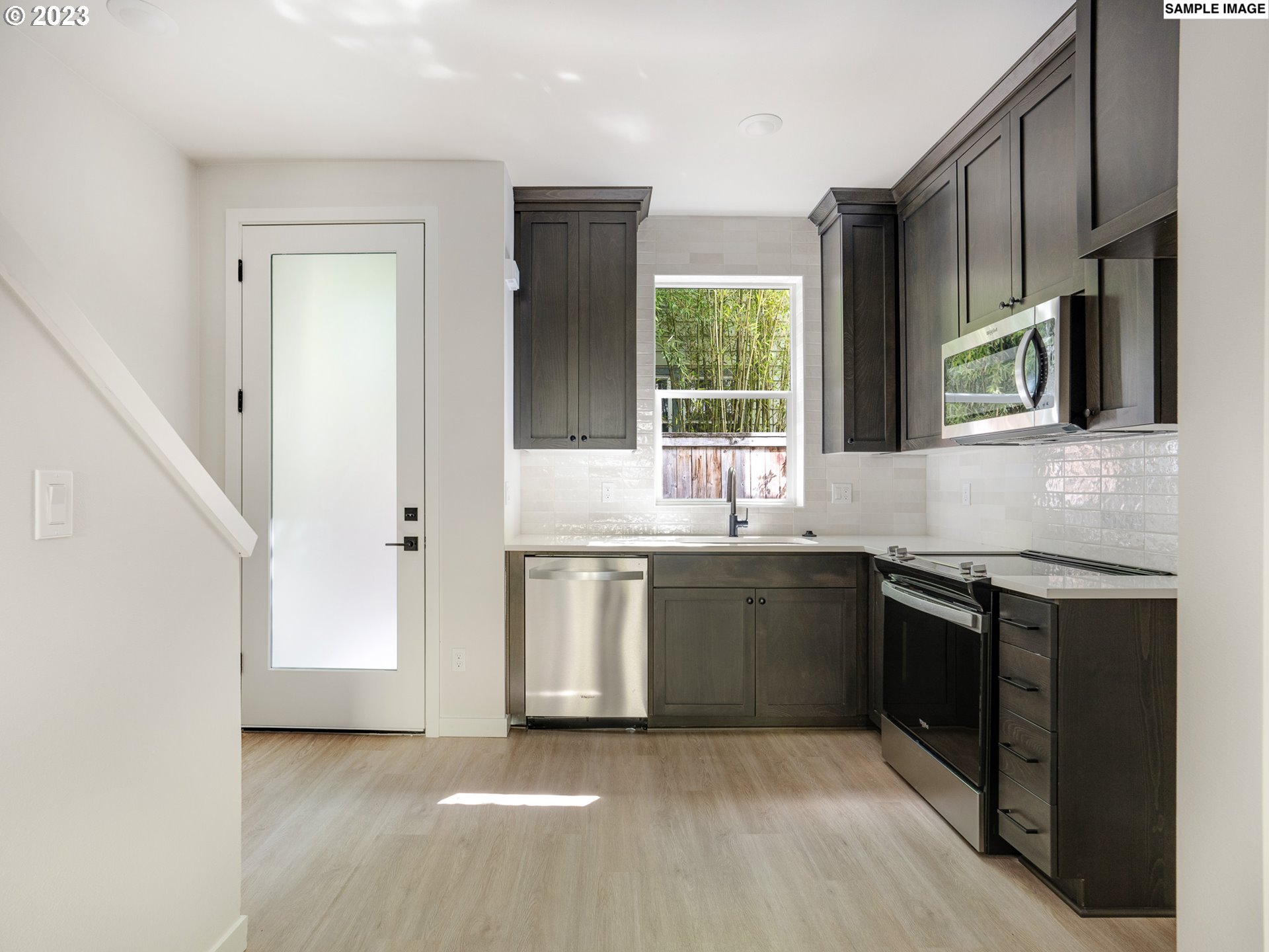 8101 N Syracuse ST 6