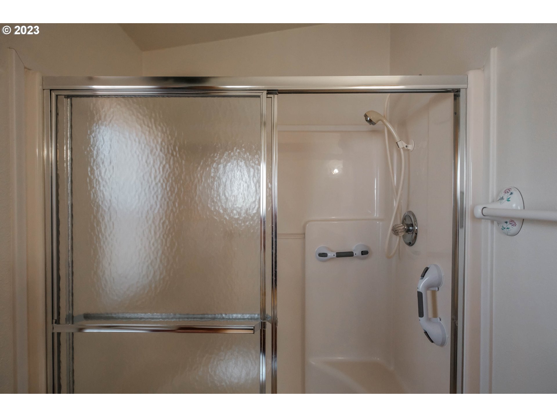 1724 NW POPPY HILLS DR, McMinnville