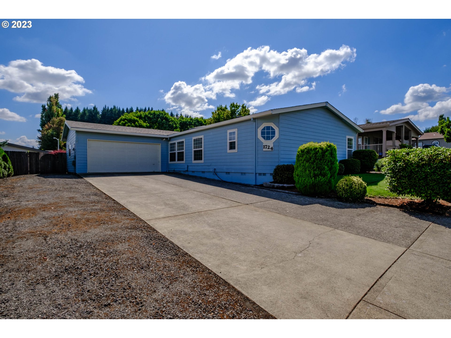 1724 NW POPPY HILLS DR, McMinnville