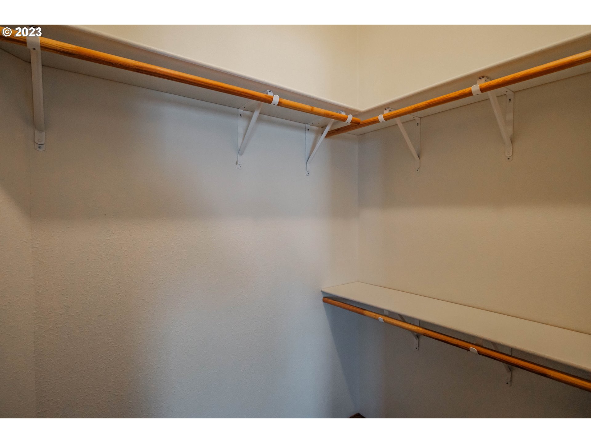 1724 NW POPPY HILLS DR, McMinnville