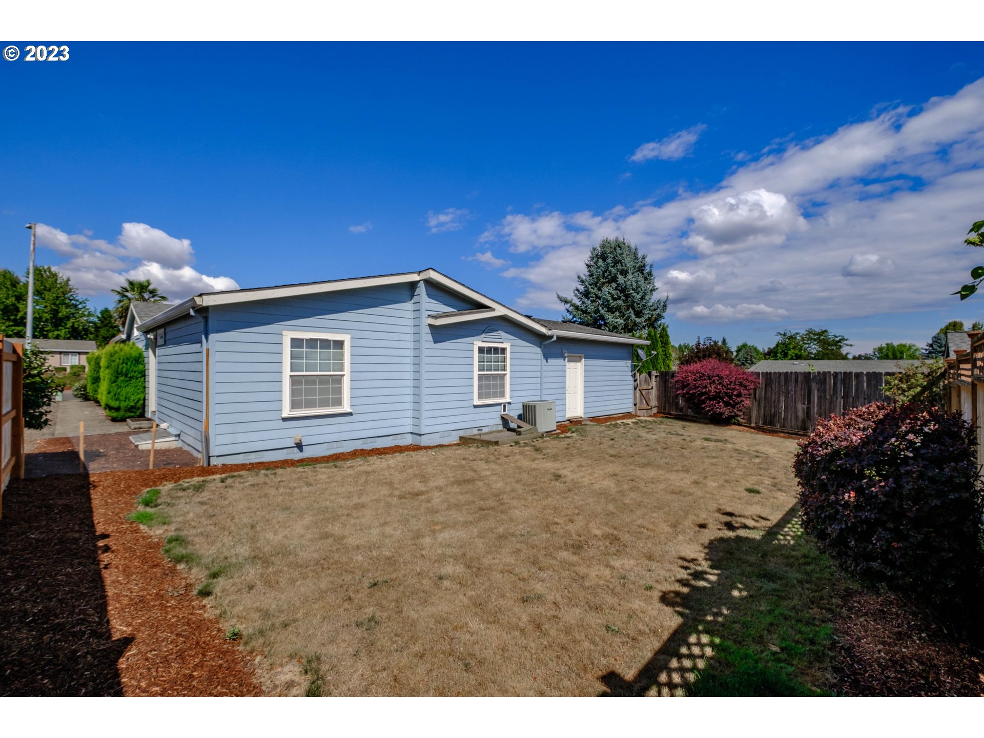 1724 NW POPPY HILLS DR, McMinnville