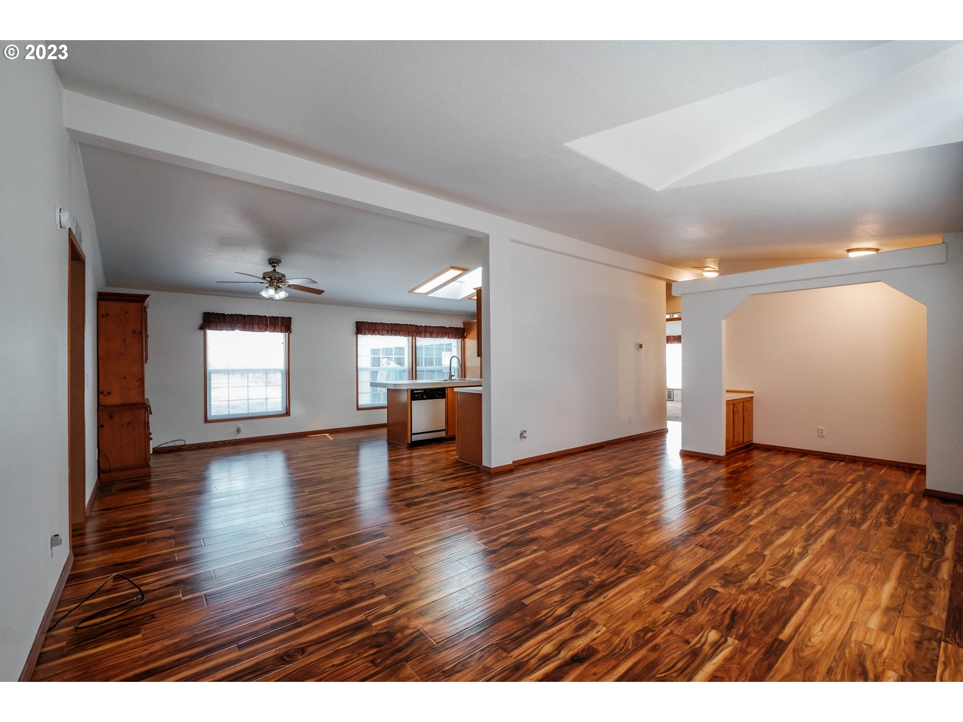 1724 NW POPPY HILLS DR, McMinnville